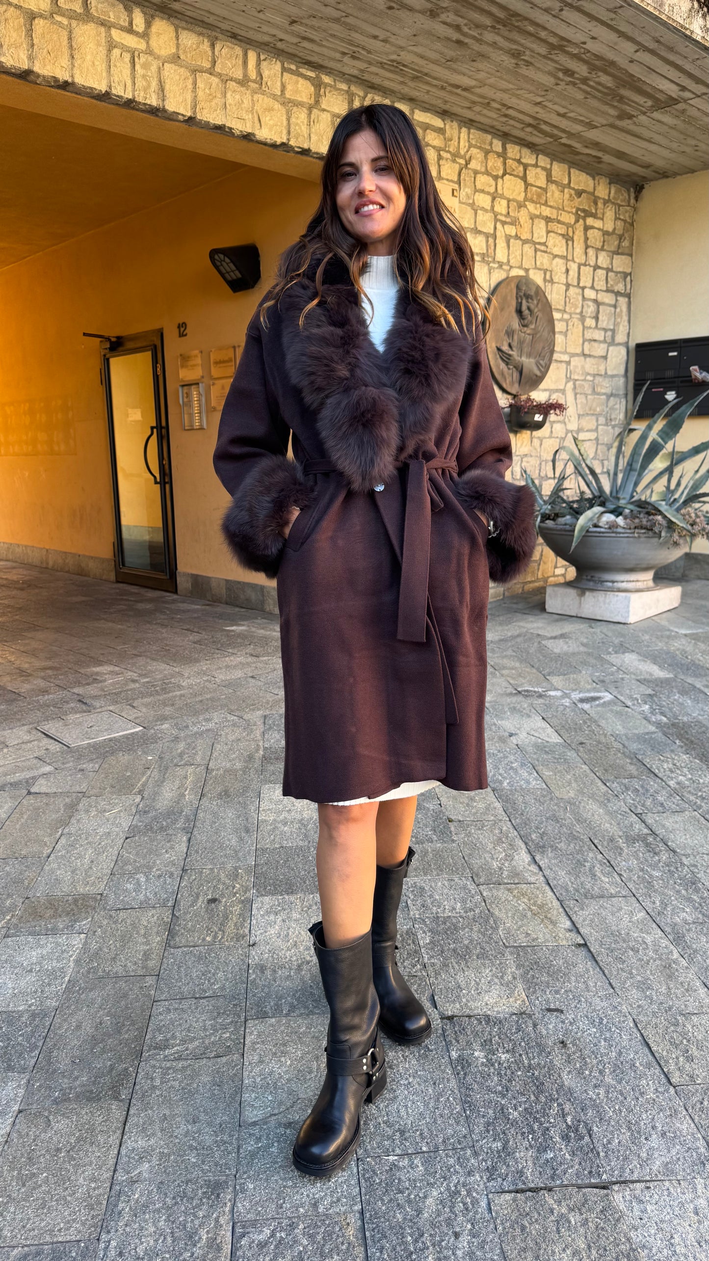 CAPPOTTO IN MAGLIA CON ECOPELLICCIA nero/grigio/testa di moro/beige