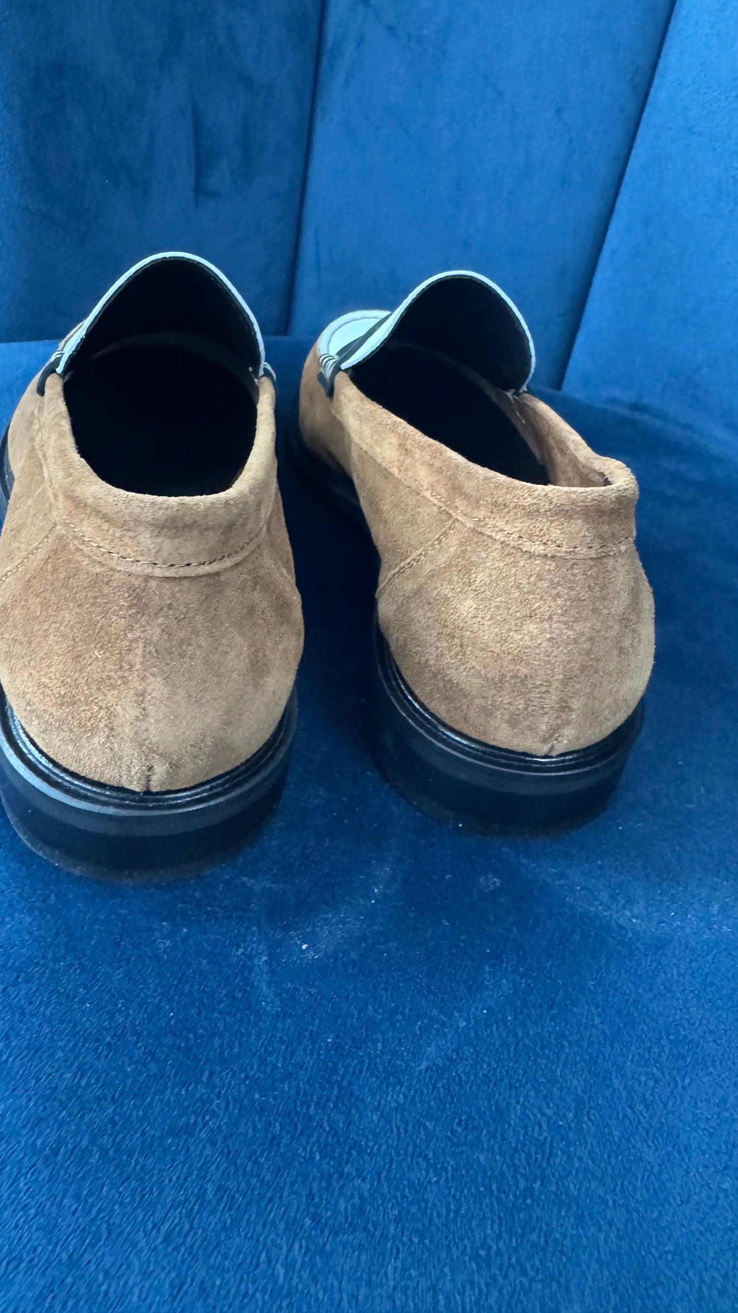 MOCASSINO IN CAMOSCIO E PELLE CUOIO BIANCO E NERO