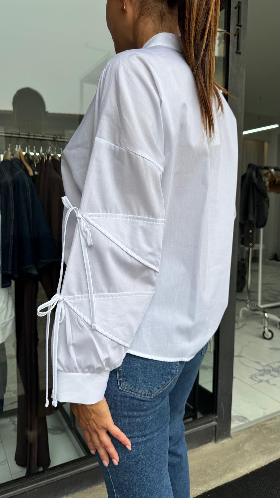 CAMICIA BIANCA FIOCCHETTI MANICA