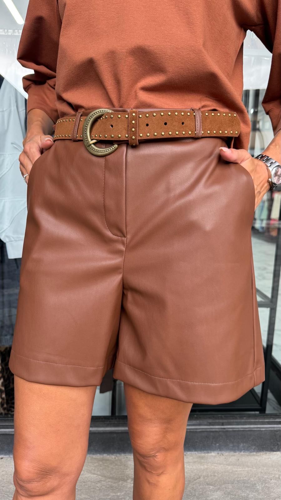 PANTALONCINO ECOPELLE TABACCO