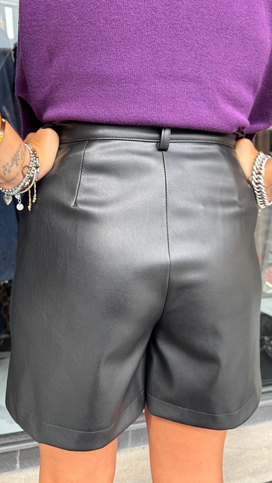 PANTALONCINO ECOPELLE NERO