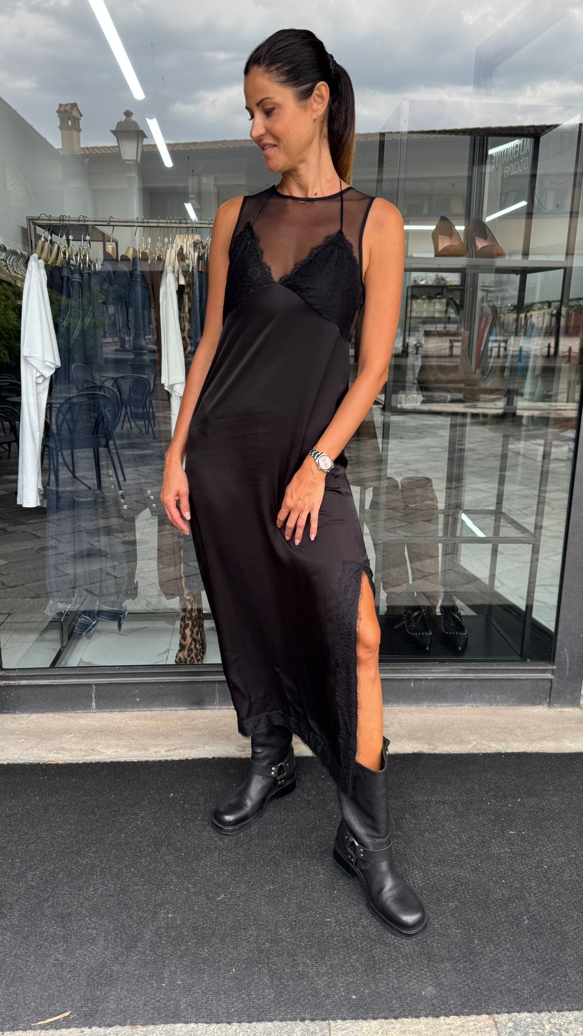 ABITO SOTTOVESTE PIZZO NERO