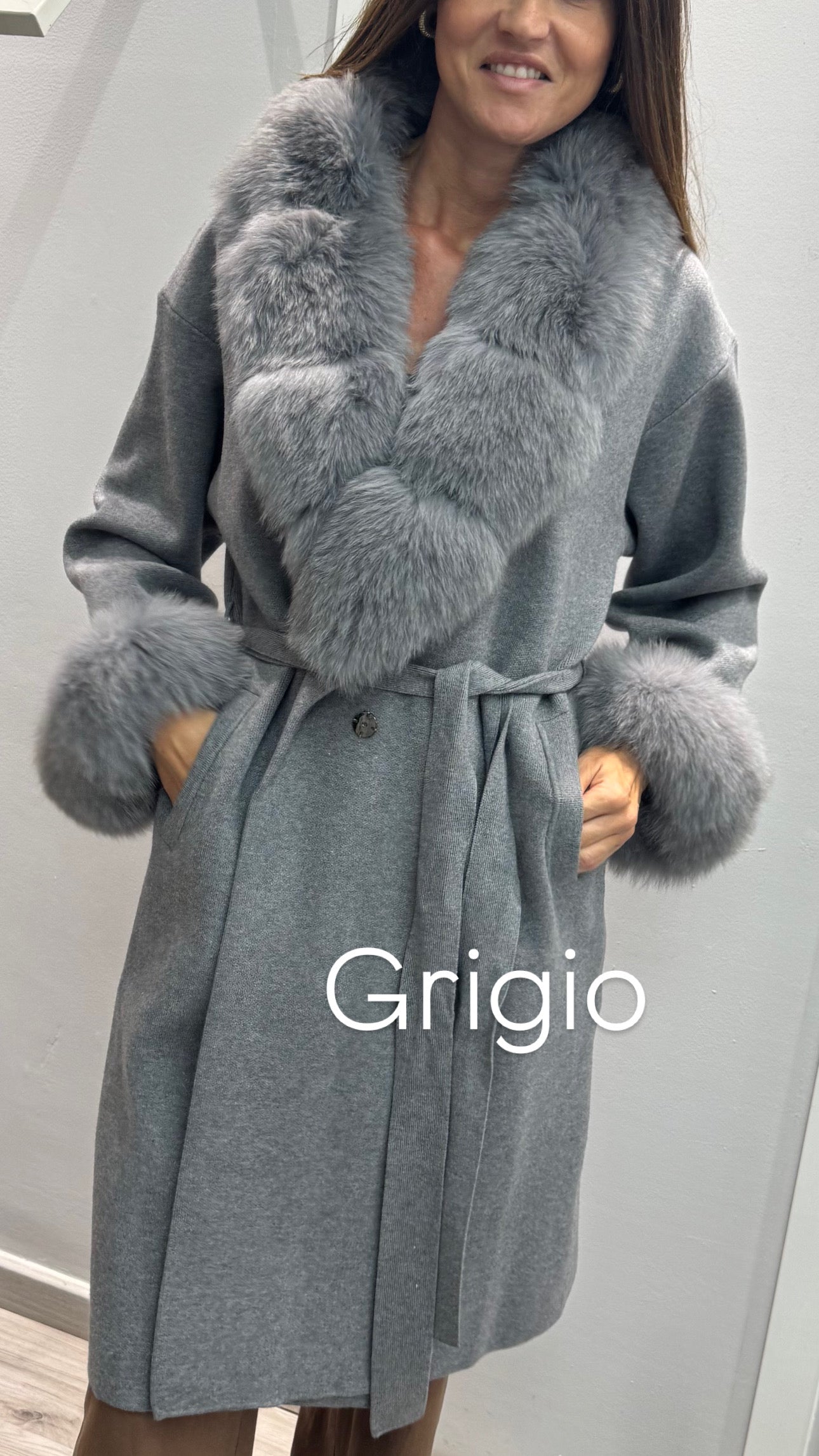 CAPPOTTO IN MAGLIA CON ECOPELLICCIA nero/grigio/testa di moro/beige