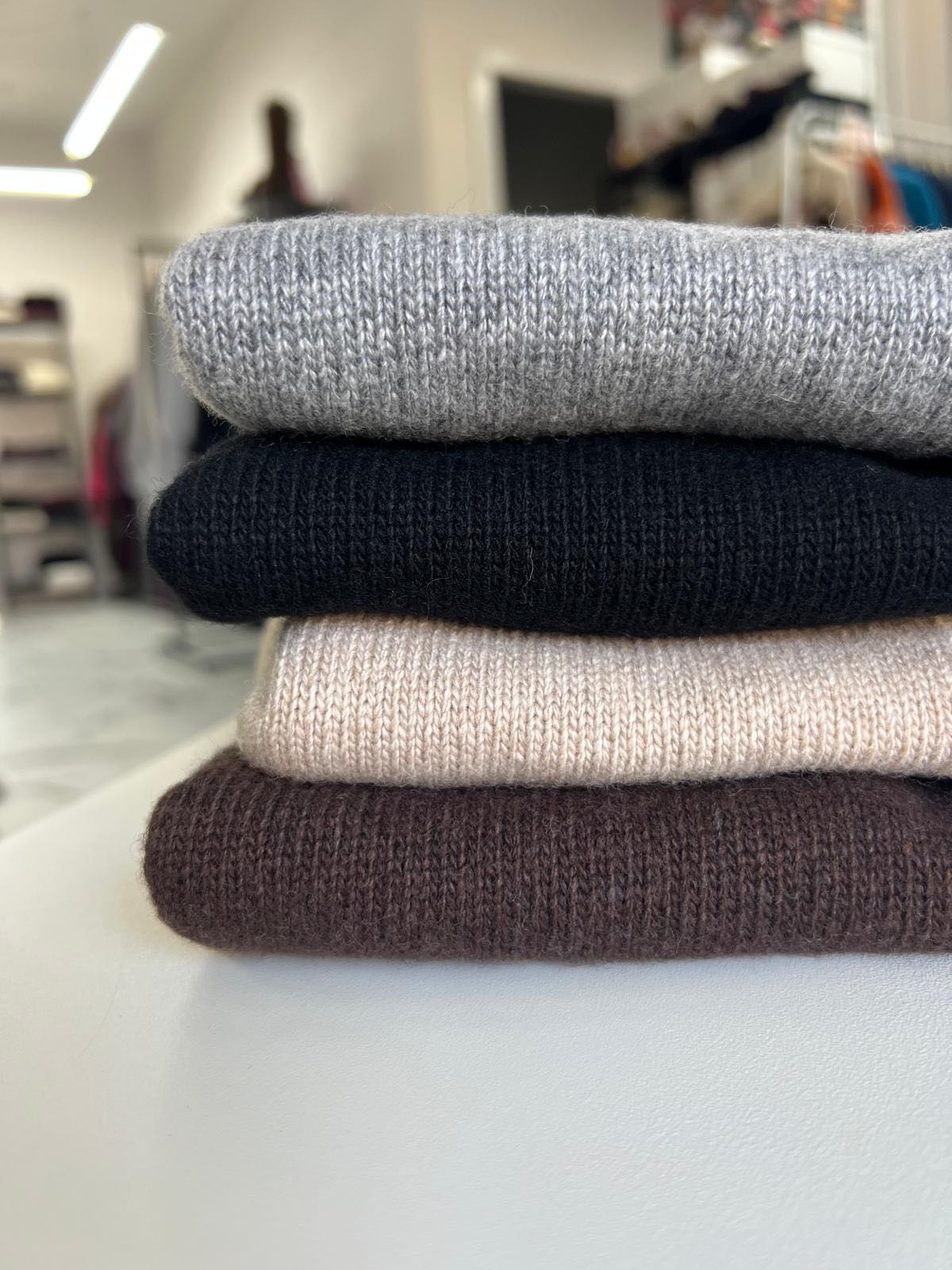 GILET IN MAGLIA RIGA GRIGIO