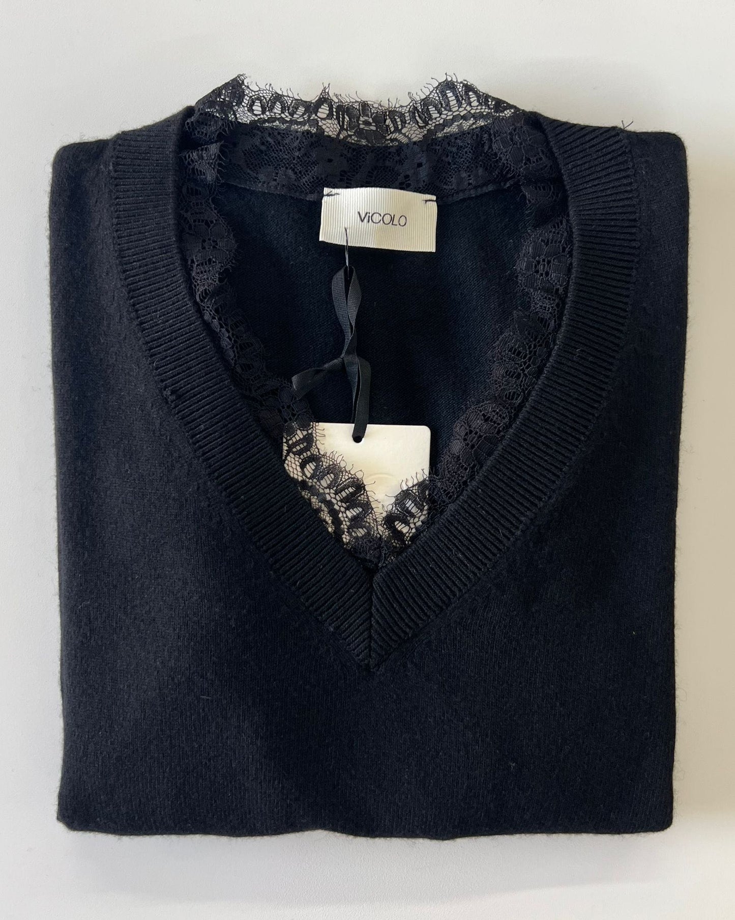 MAGLIONCINO SCOLLO V PIZZO NERO