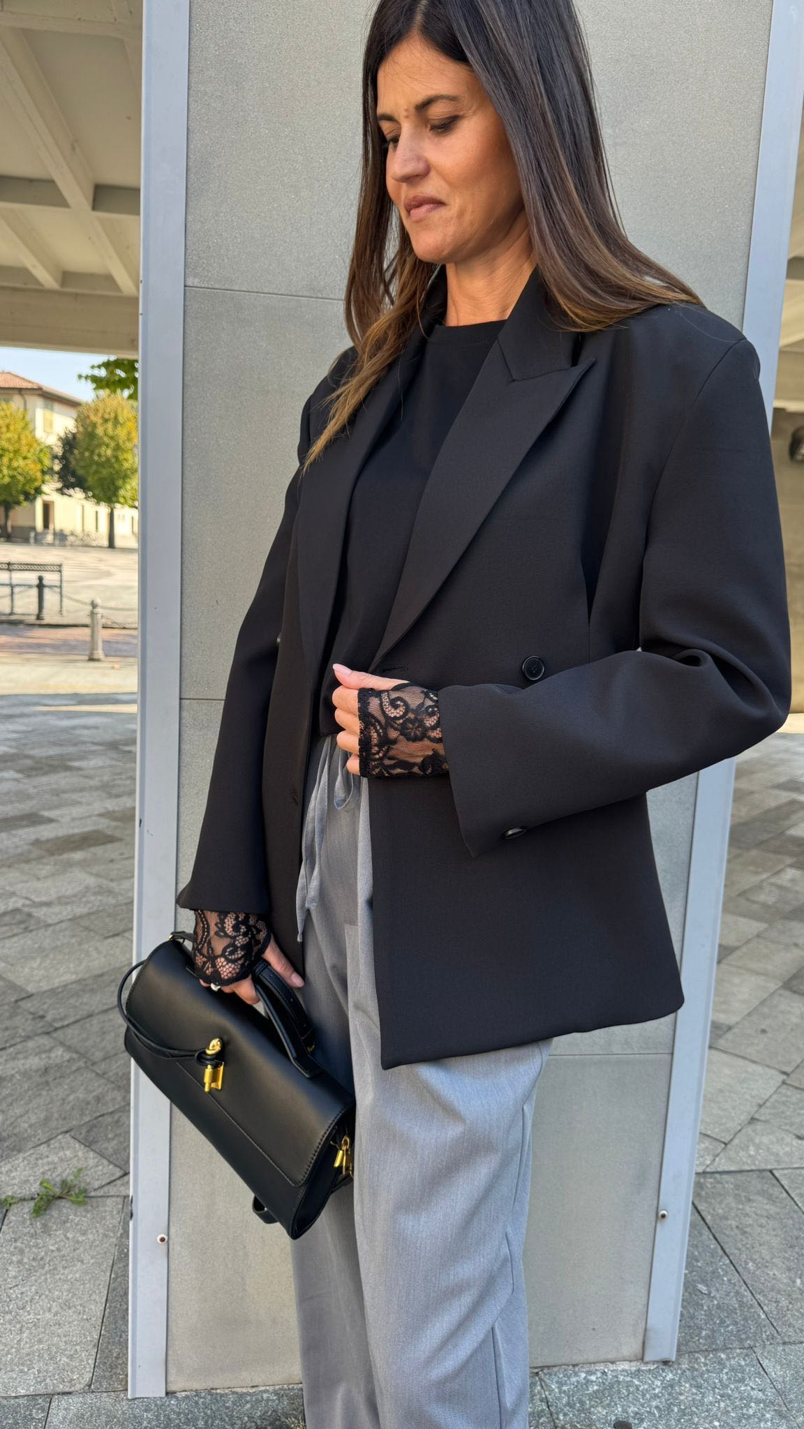 MAGLIA MANICHE PIZZO NERA