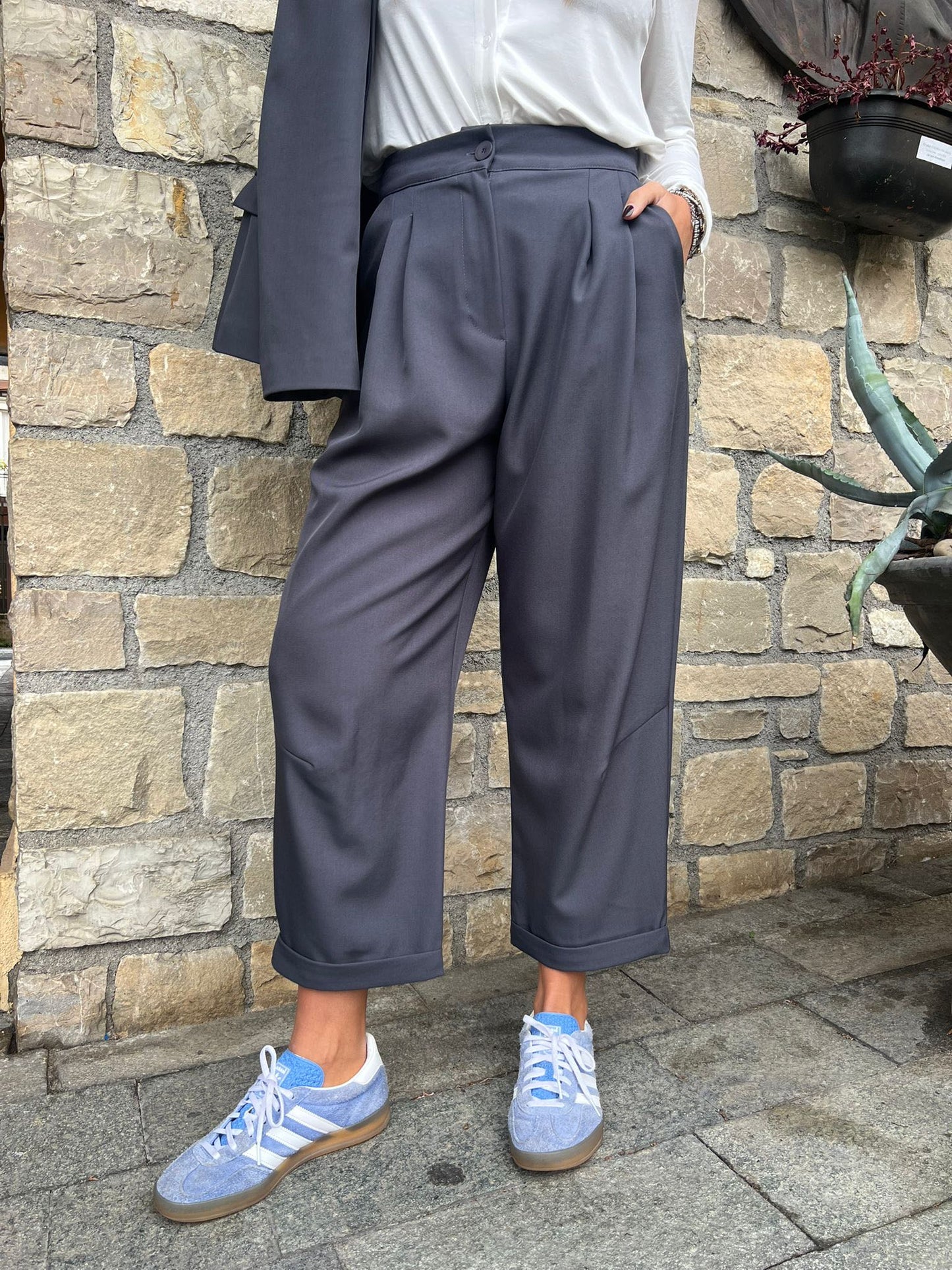 PANTALONE CARROT GRIGIO
