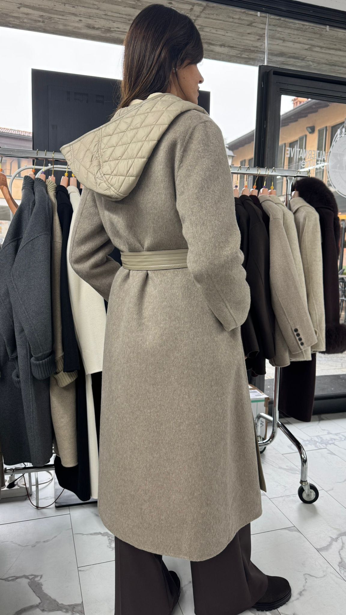 CAPPOTTO CON CAPPUCCIO SABBIA
