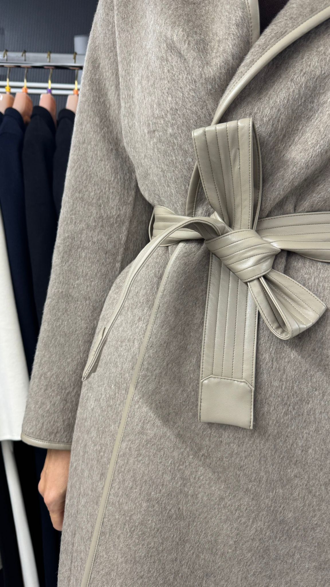 CAPPOTTO CON CAPPUCCIO SABBIA