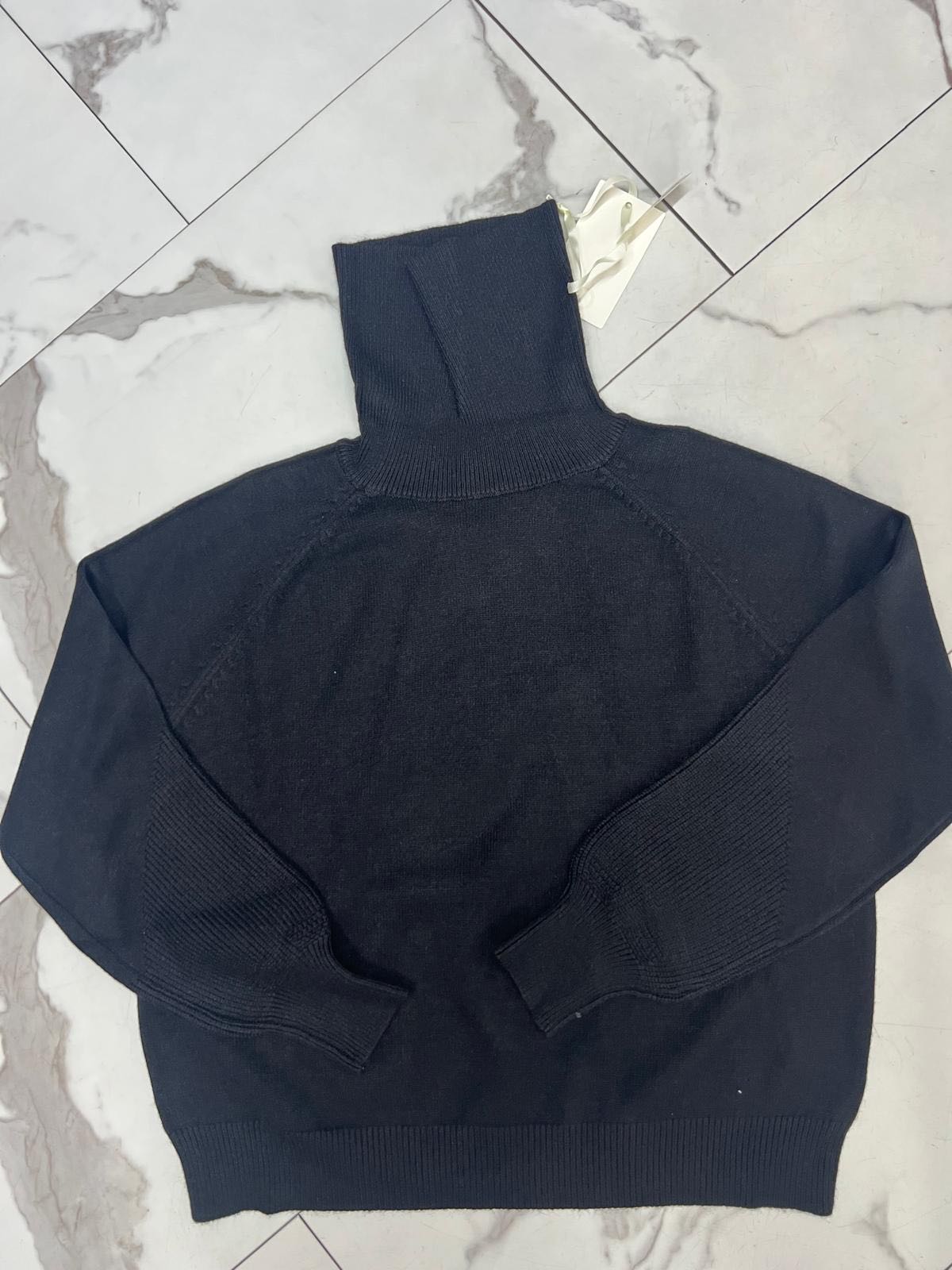 MAGLIA OVER COLLO ALTO NERO