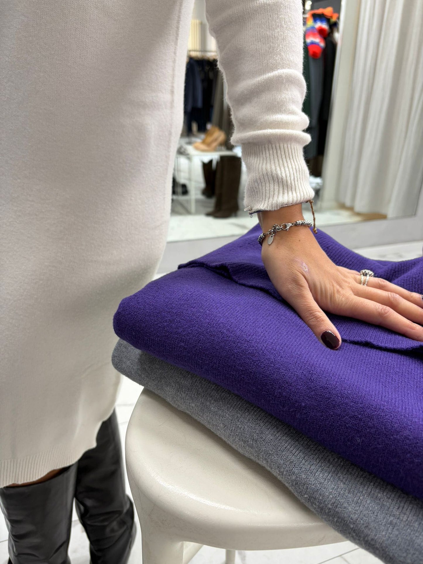 ABITO IN MAGLIA CON SCOLLO SHIFFER GRIGIO