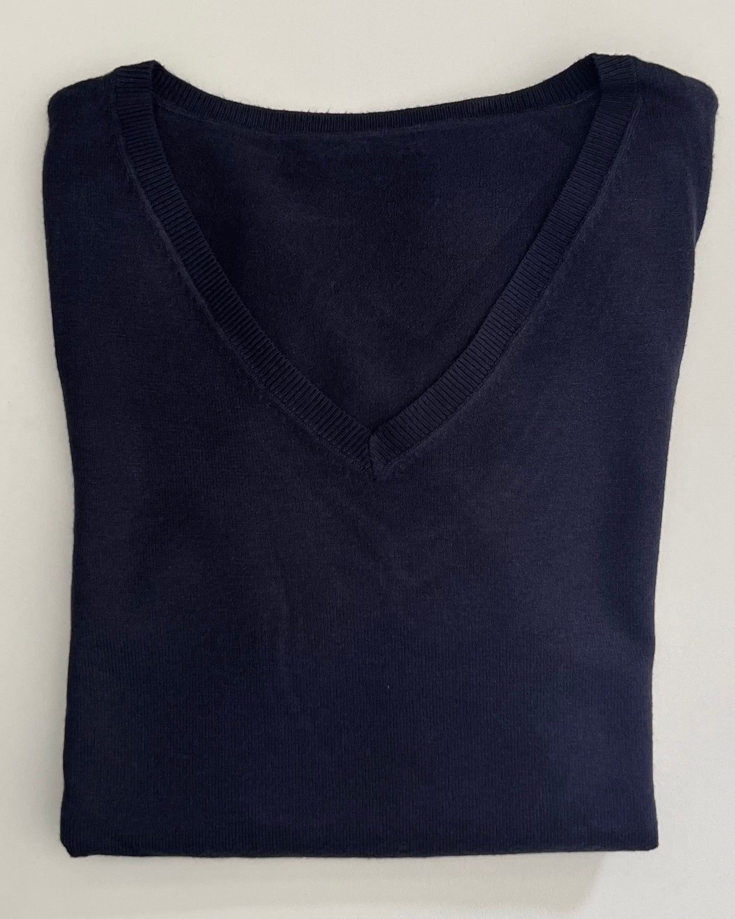 MAGLIONCINO SCOLLO V BASIC bianco/blu/sabbia/nero