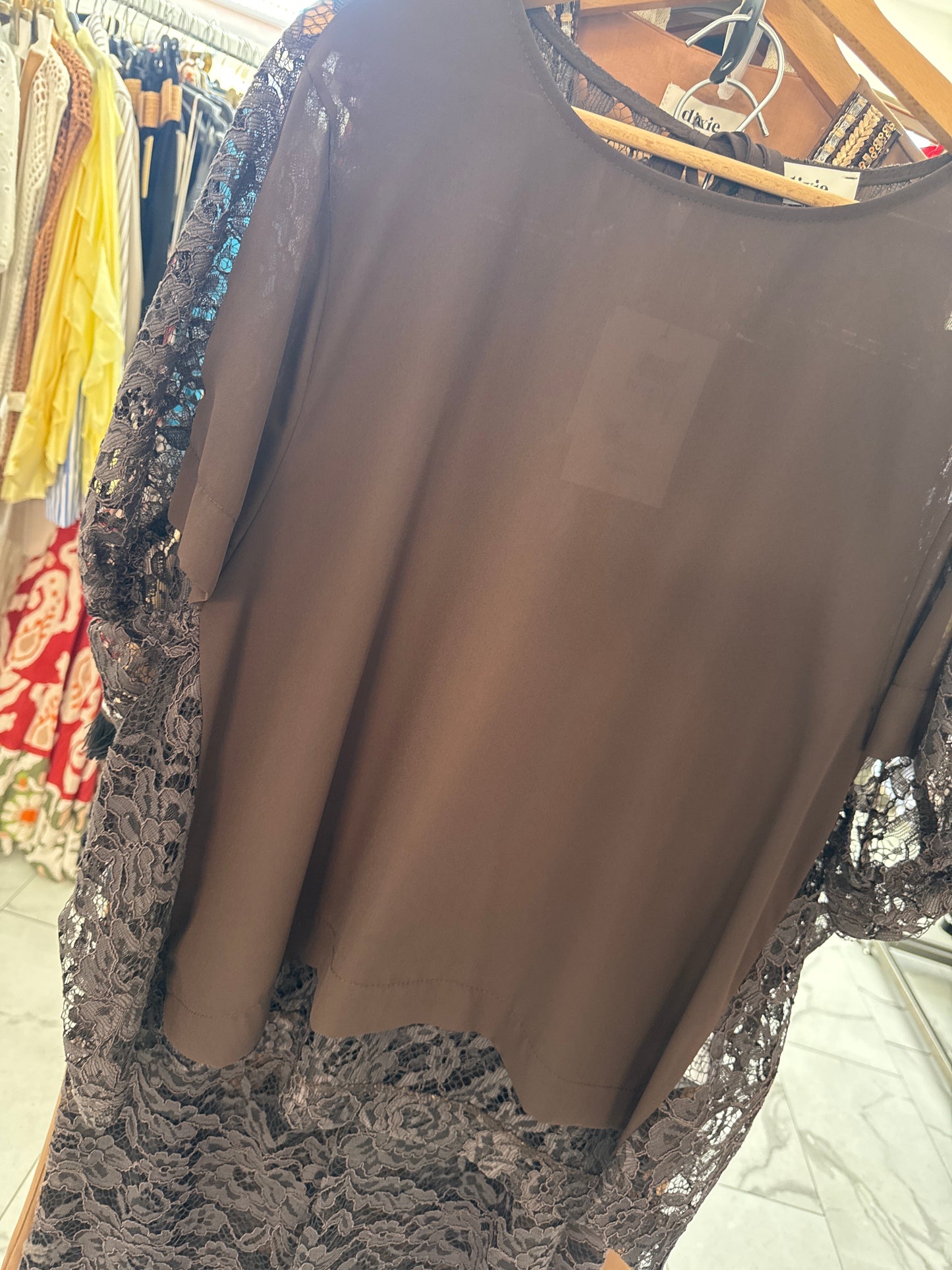 DIXIE COMPLETO BLUSA E PANTALONE CIOCCOLATO PIZZO