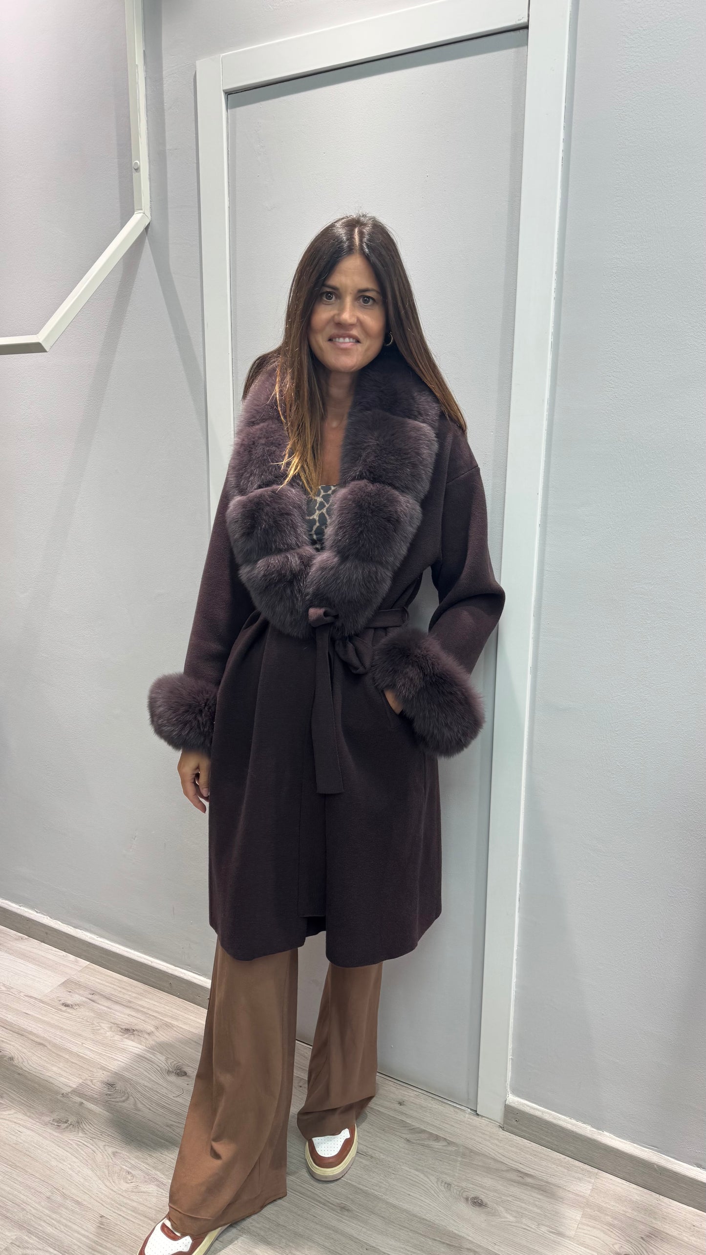 CAPPOTTO IN MAGLIA CON ECOPELLICCIA nero/grigio/testa di moro/beige
