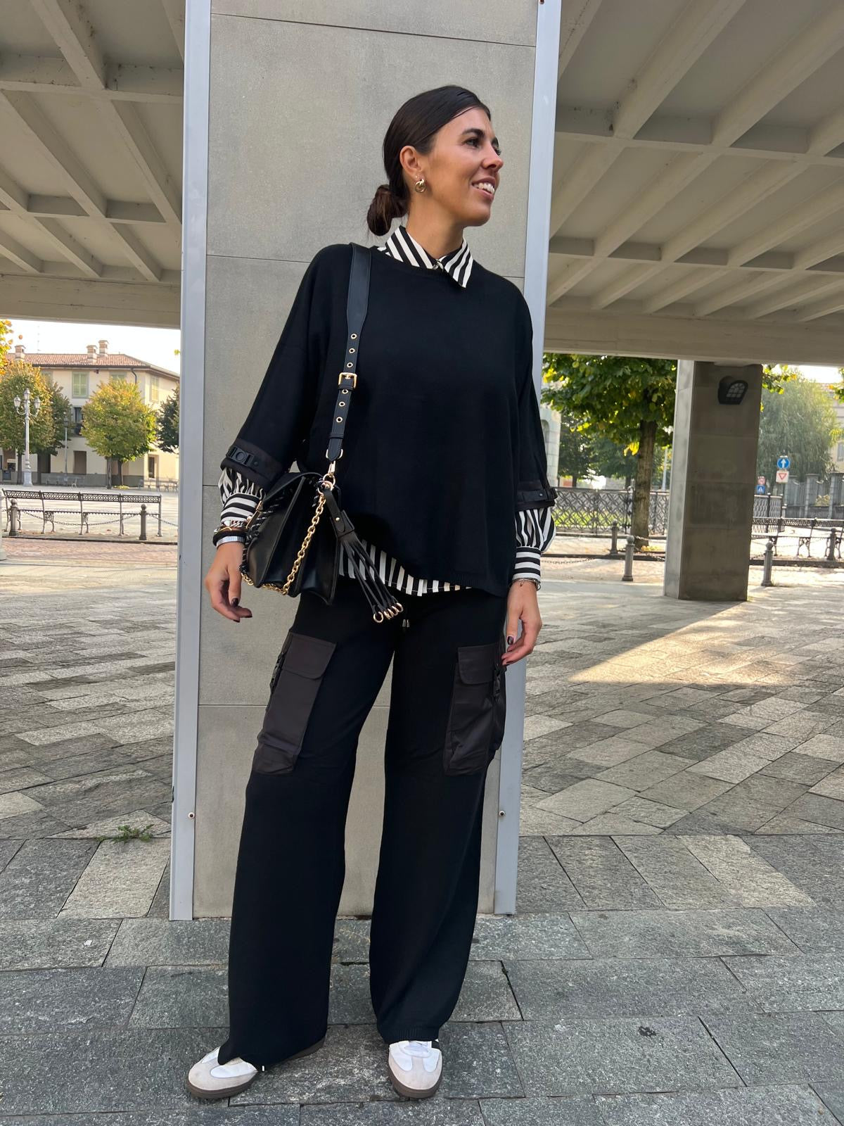 COMPLETO IN MAGLIA CARGO beige/grigio/nero