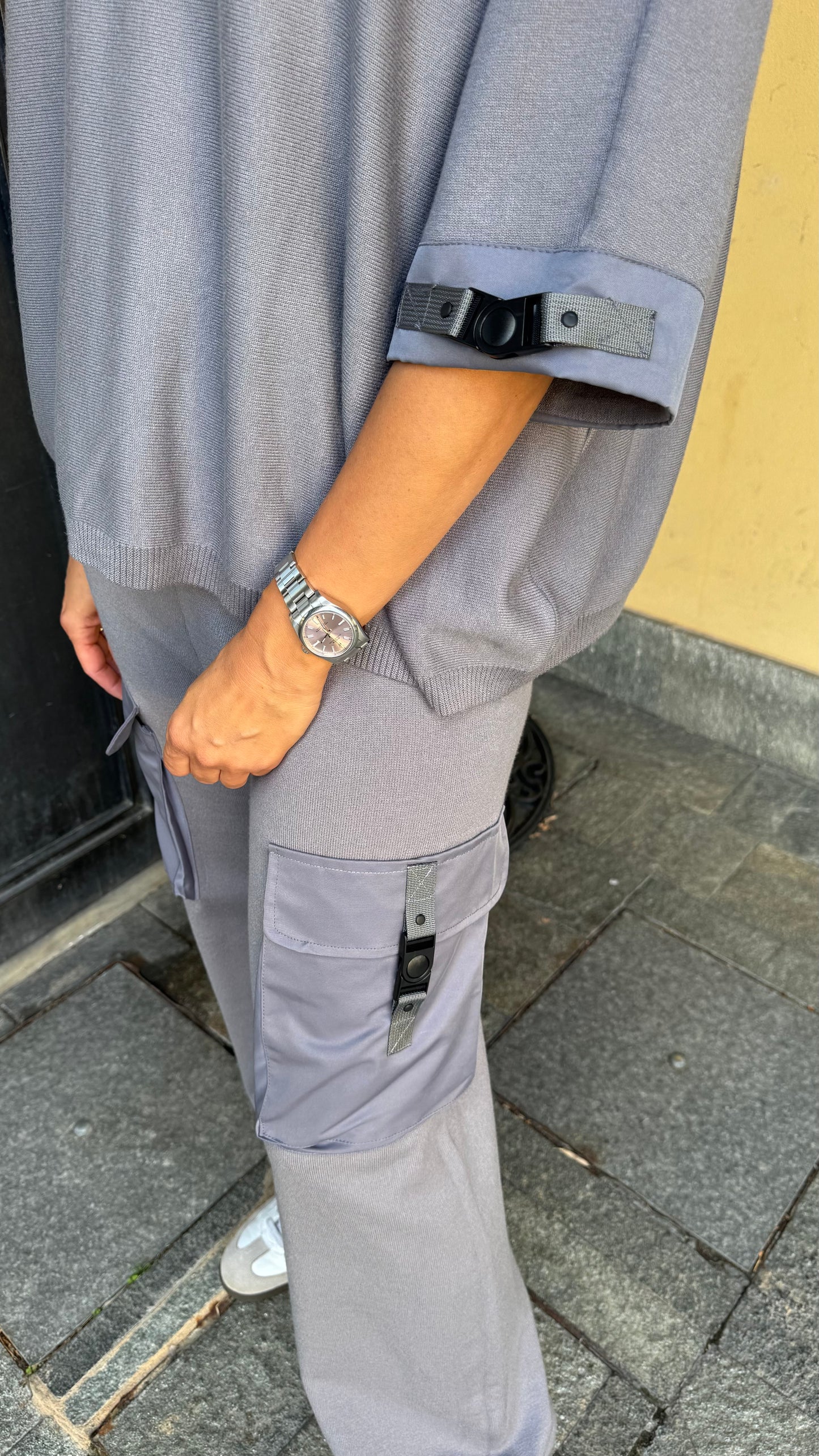 COMPLETO IN MAGLIA CARGO beige/grigio/nero