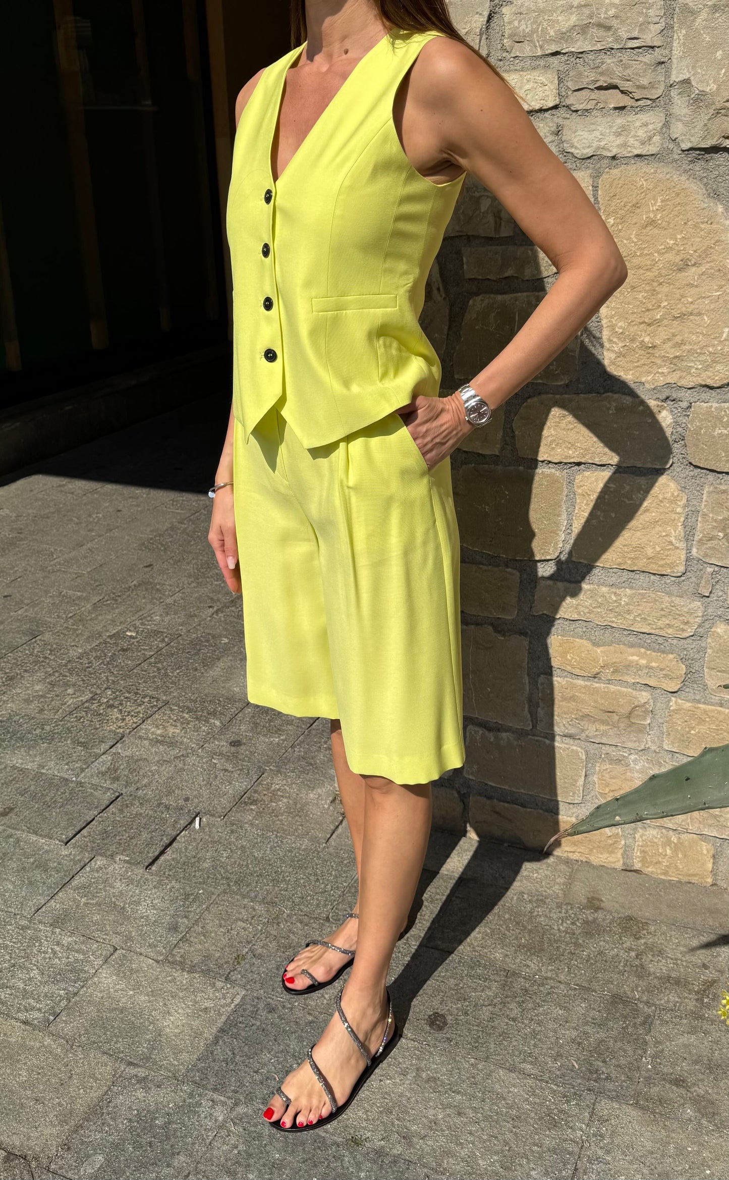 MARYLEY COMPLETO GILET BERMUDA LIME