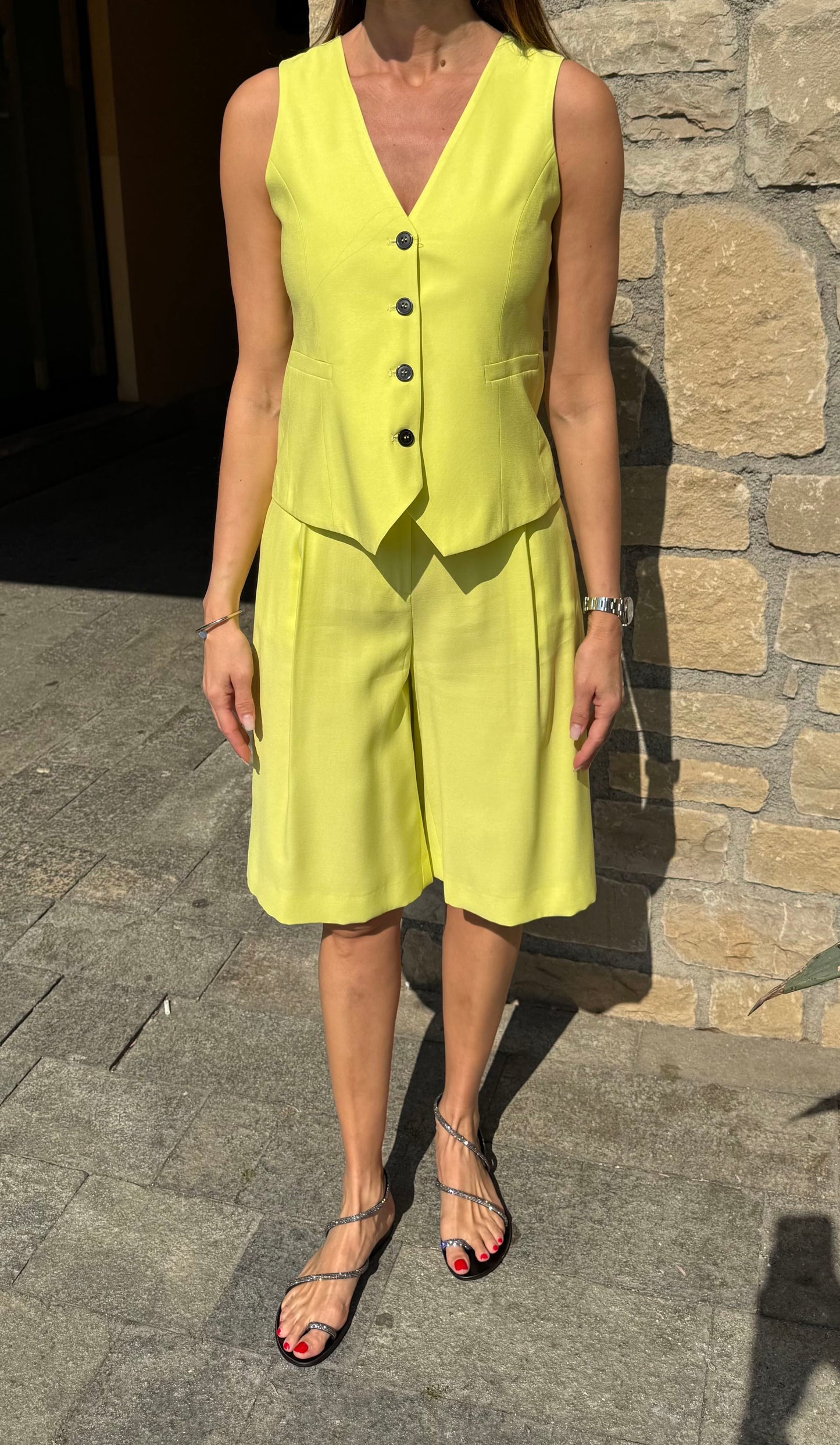 MARYLEY COMPLETO GILET BERMUDA LIME