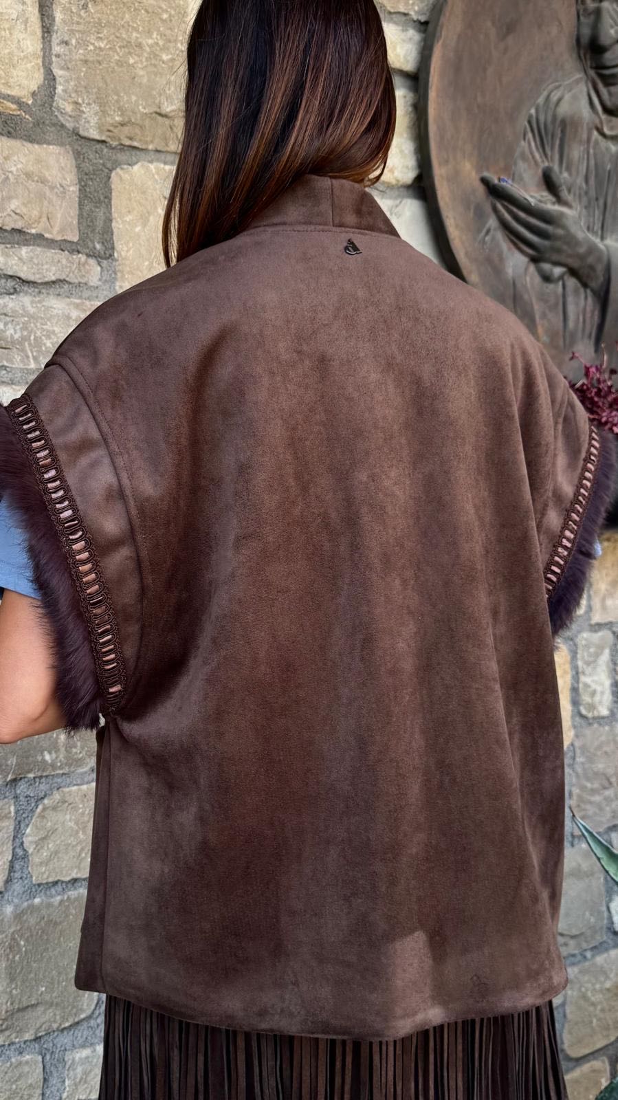 GILET EFFETTO CAMOSCIO CIOCCOLATO