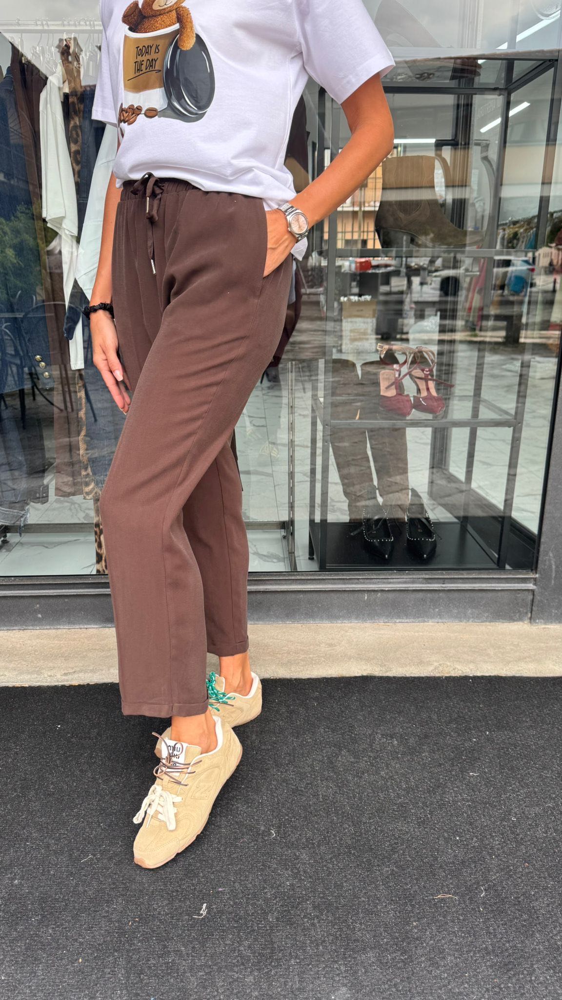 PANTALONE ELASTICO CON COULISSE CIOCCOLATO