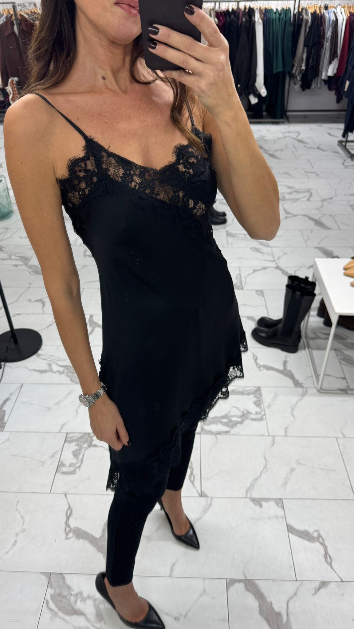 ABITO SOTTOVESTE CORTO PIZZO