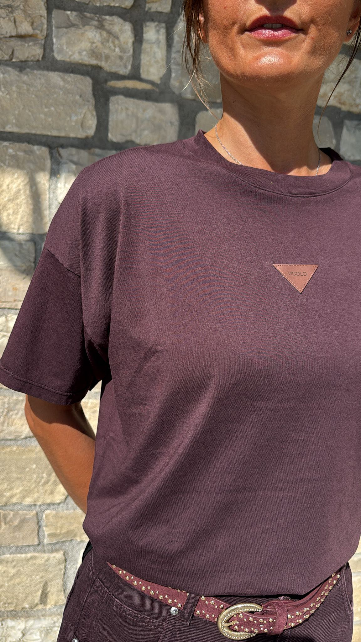 T-SHIRT OVER TARGHETTA VINACCIA