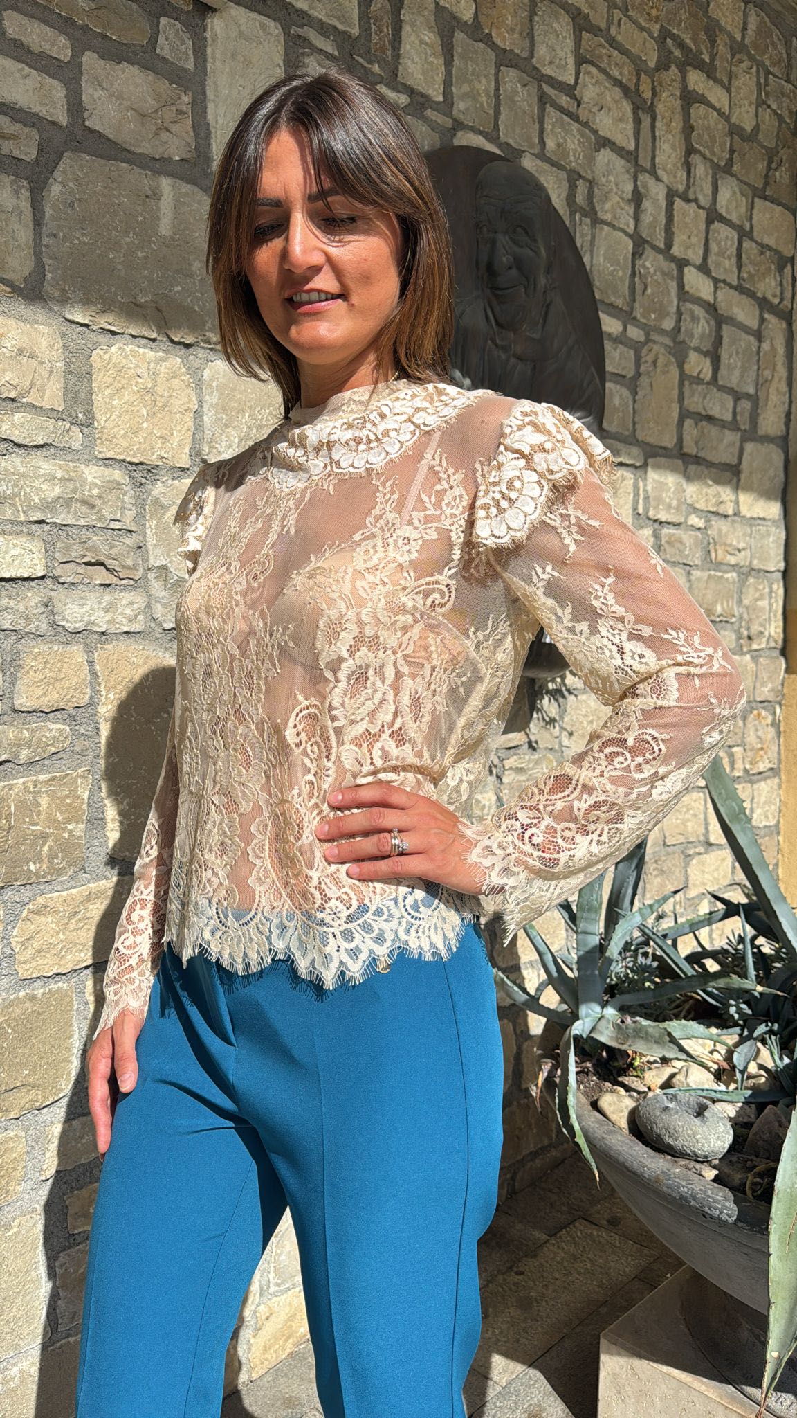 CAMICIA PIZZO CON COLLETTO BURRO