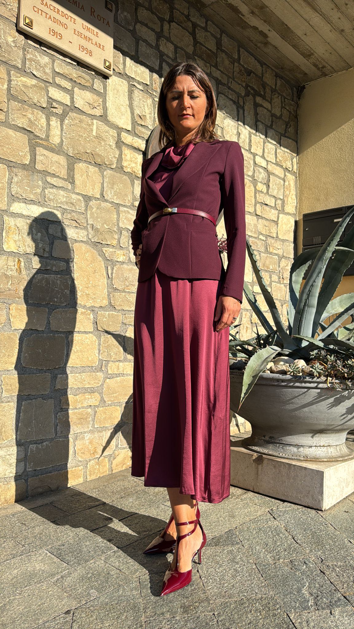 ABITO LUNGO SMANICATO CILIEGIA