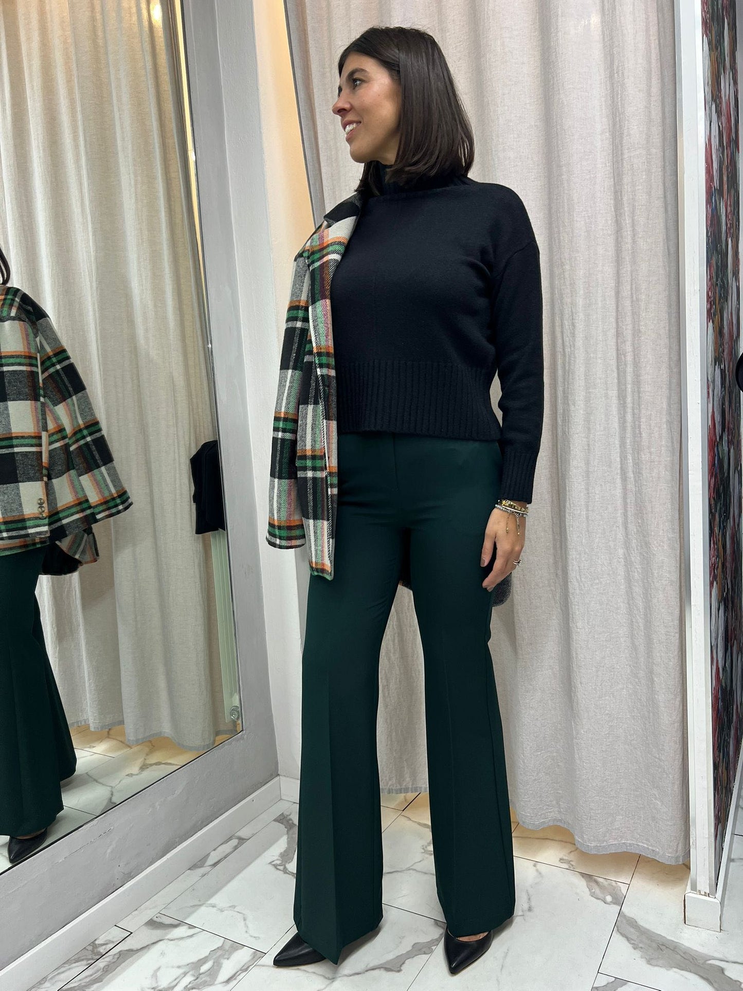 MAGLIA COLLO ALTO RIGA NERO