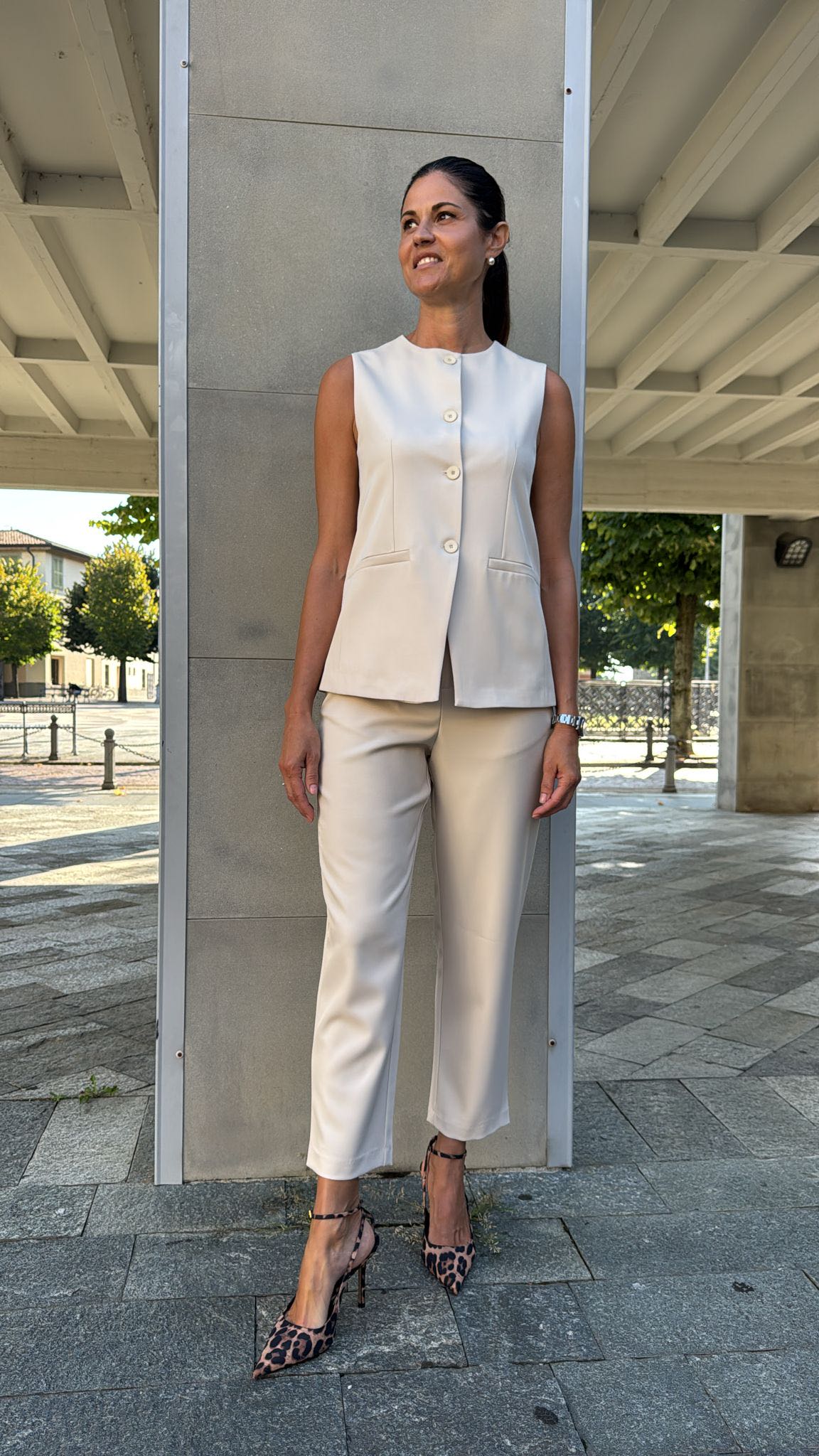 COMPLETO GIACCA SMANICATA BURRO