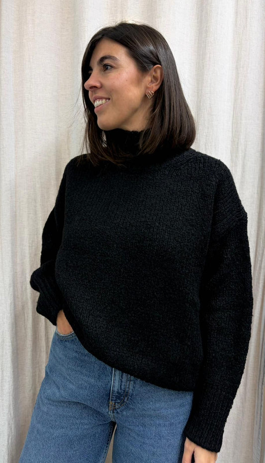 MAGLIONE MISTO LANA COLLO ALTO NERO