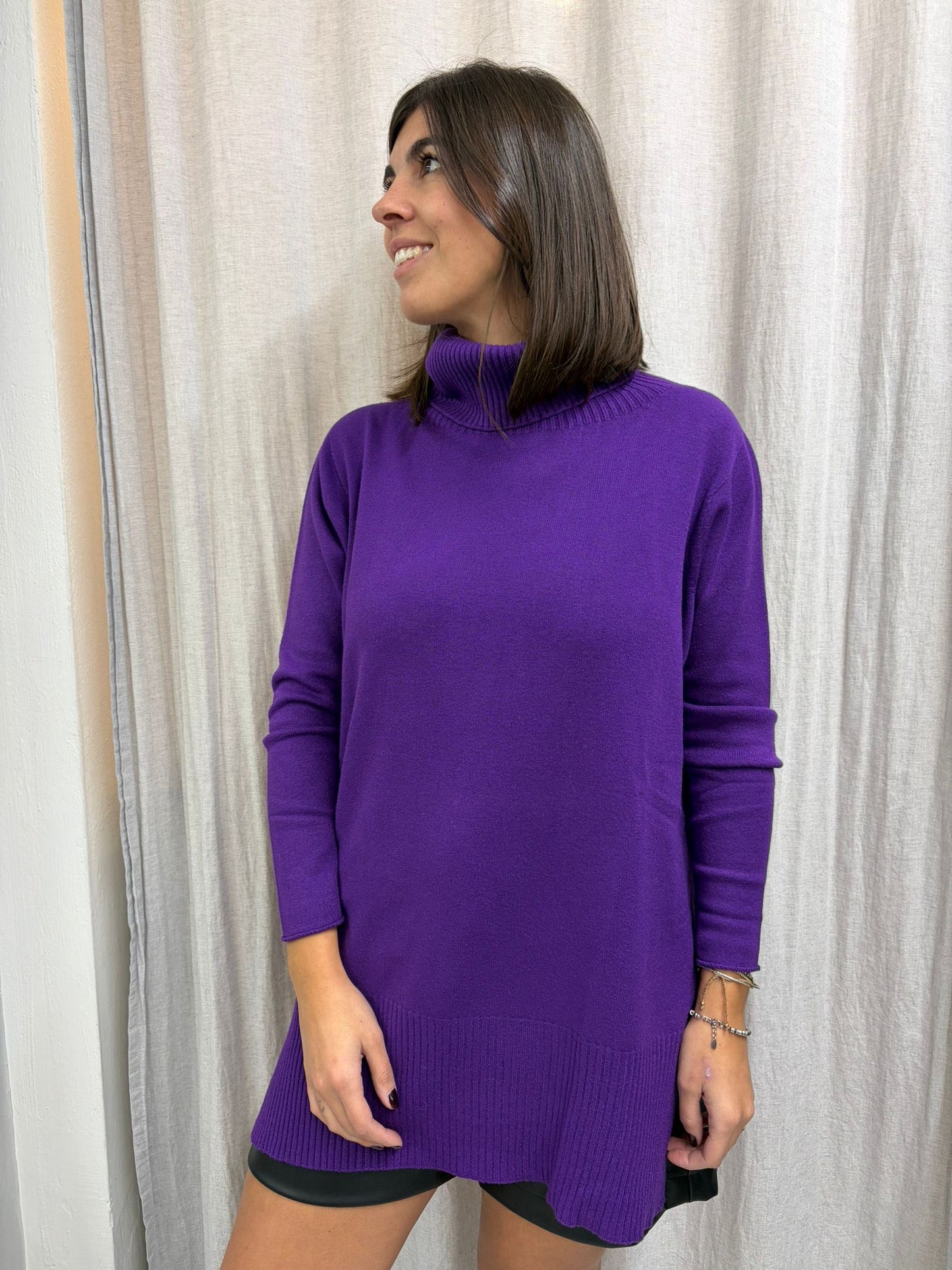 MAXI MAGLIA COLLO ALTO CIOCCOLATO