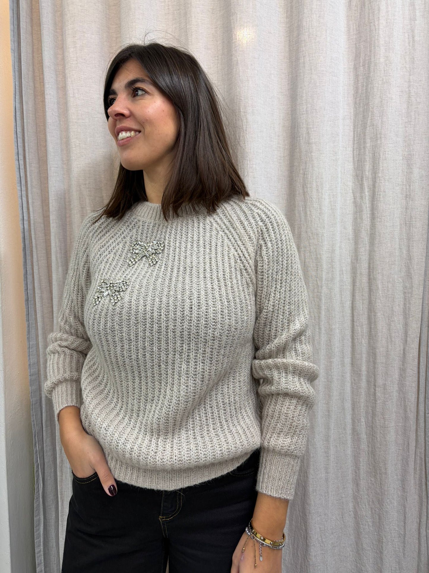 MAGLIONCINO FIOCCO CASTONI SABBIA