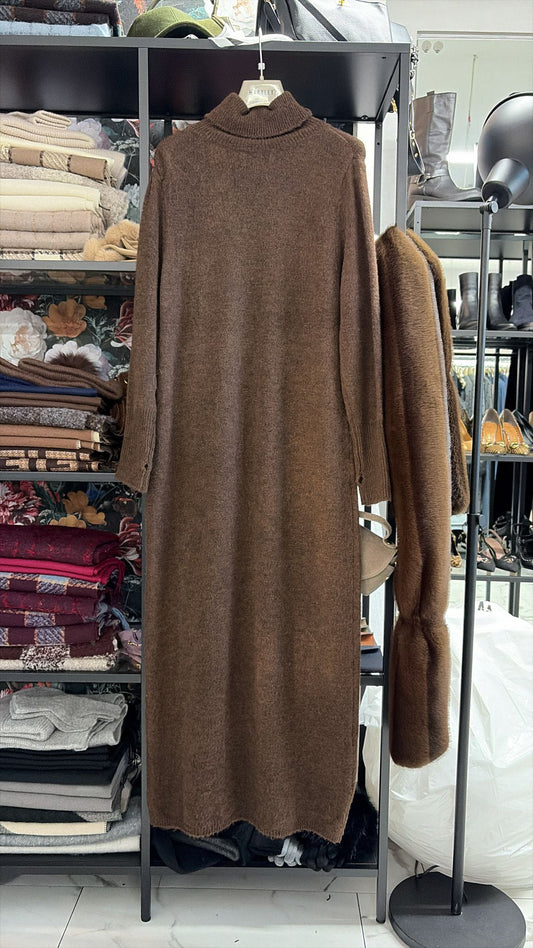 ABITO IN MAGLIA LUNGO DOLCEVITA CIOCCOLATO