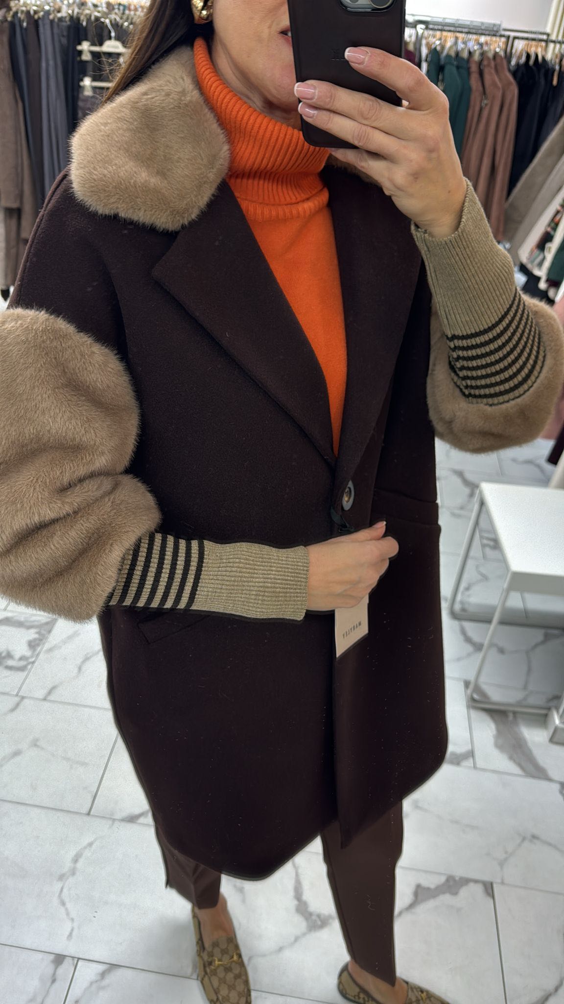 CAPPOTTO CON ECOPELLICCIA CIOCCOLATO