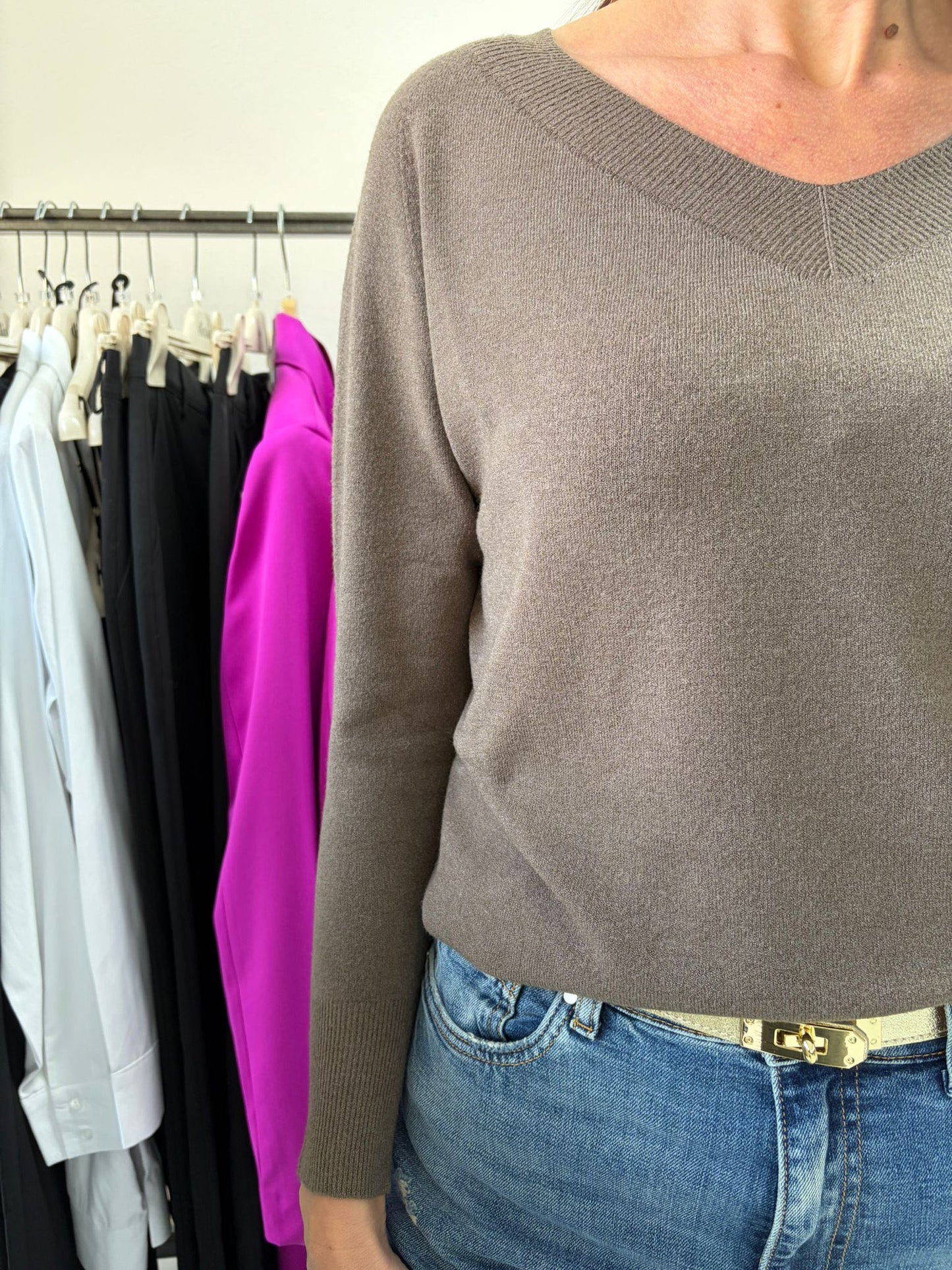 MAGLIA VISCOSA SCOLLO V MORO