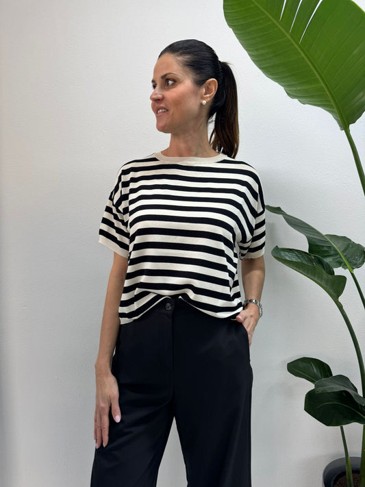 MAGLIONCINO SCATOLETTA RIGATO BURRO E NERA