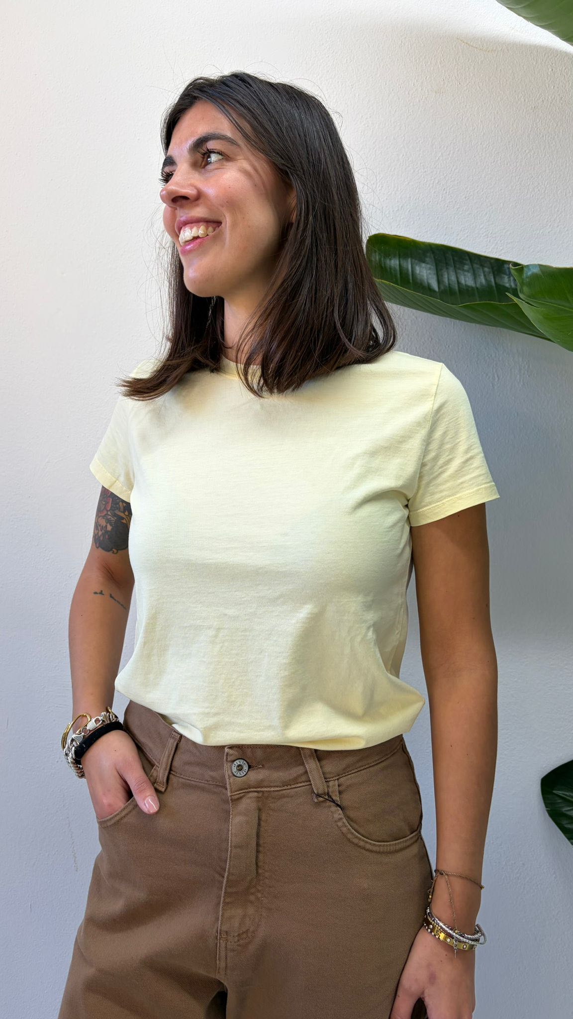 T-SHIRT BASIC GIALLA