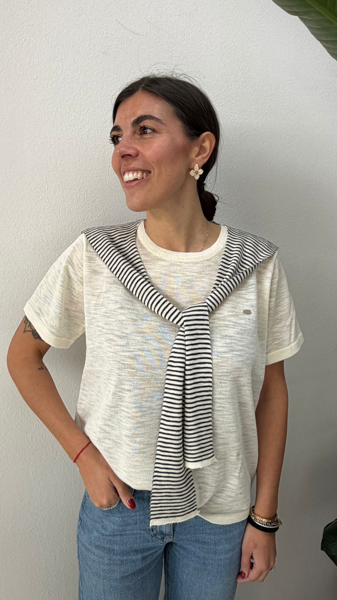 T-SHIRT CON SOLINO PANNA