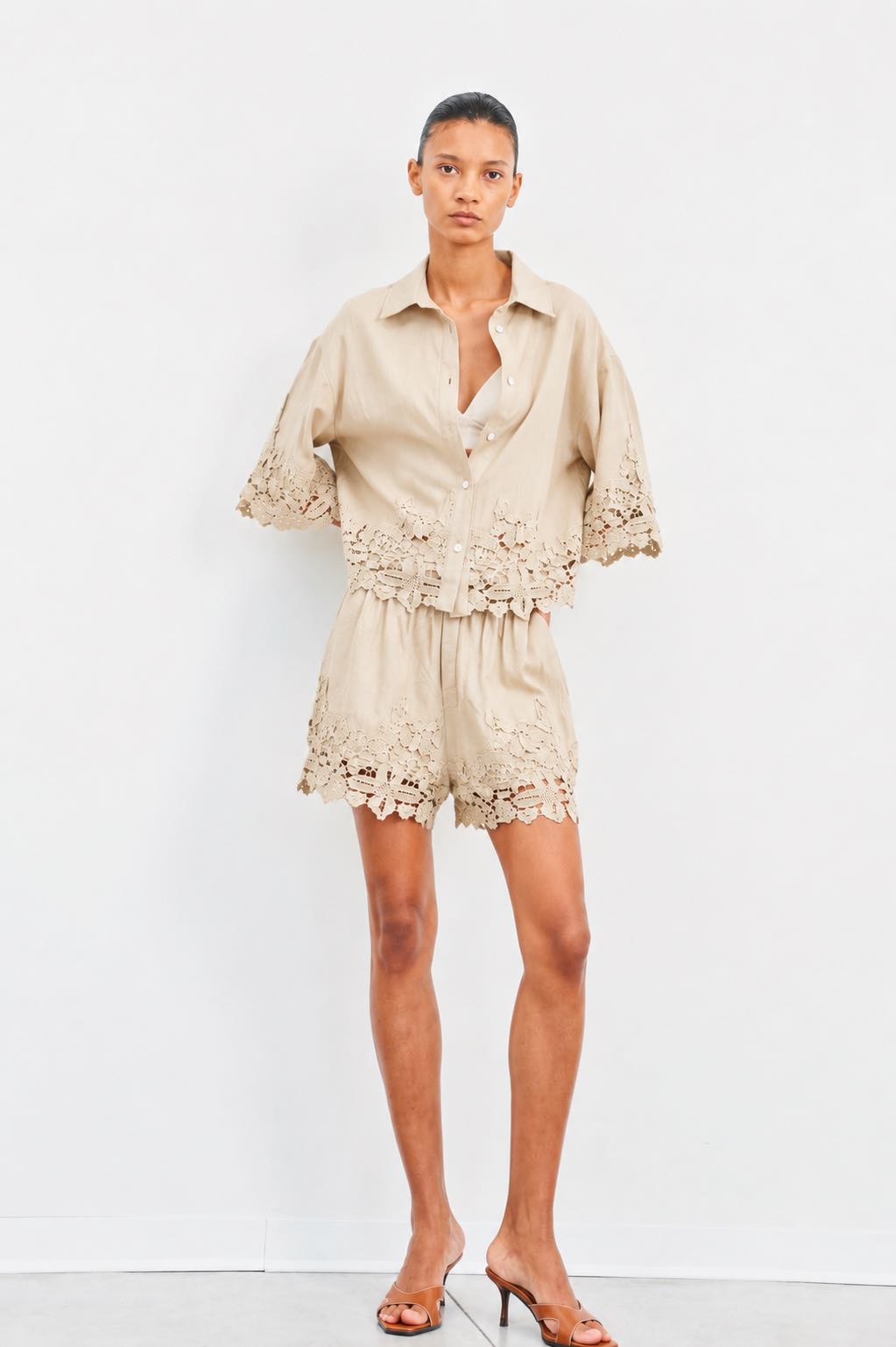 PANTALONCINO LIVI BEIGE