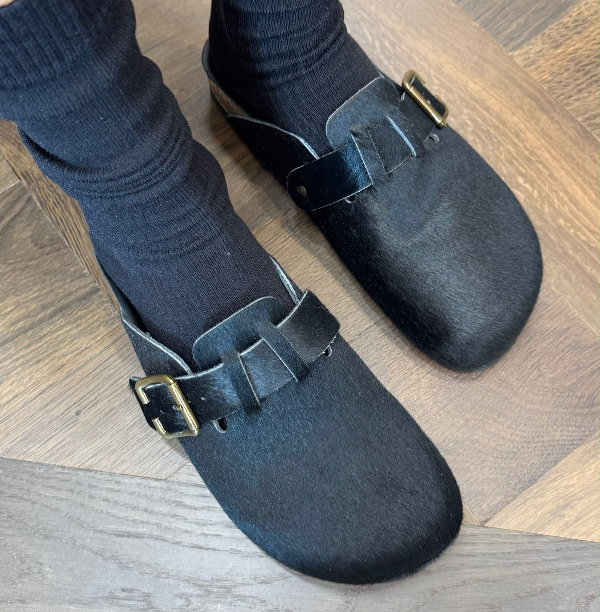 MULE IN CAVALLINO NERO