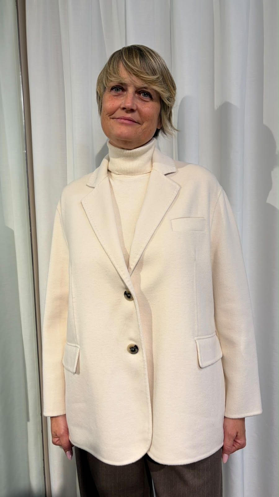 CAPPOTTO CORTO OUTDOOR HAND MADE PANNA