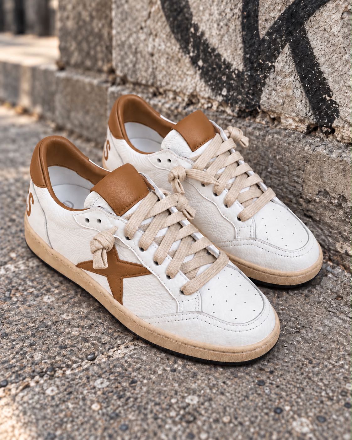 SNEAKERS GOOD VIBES CUOIO