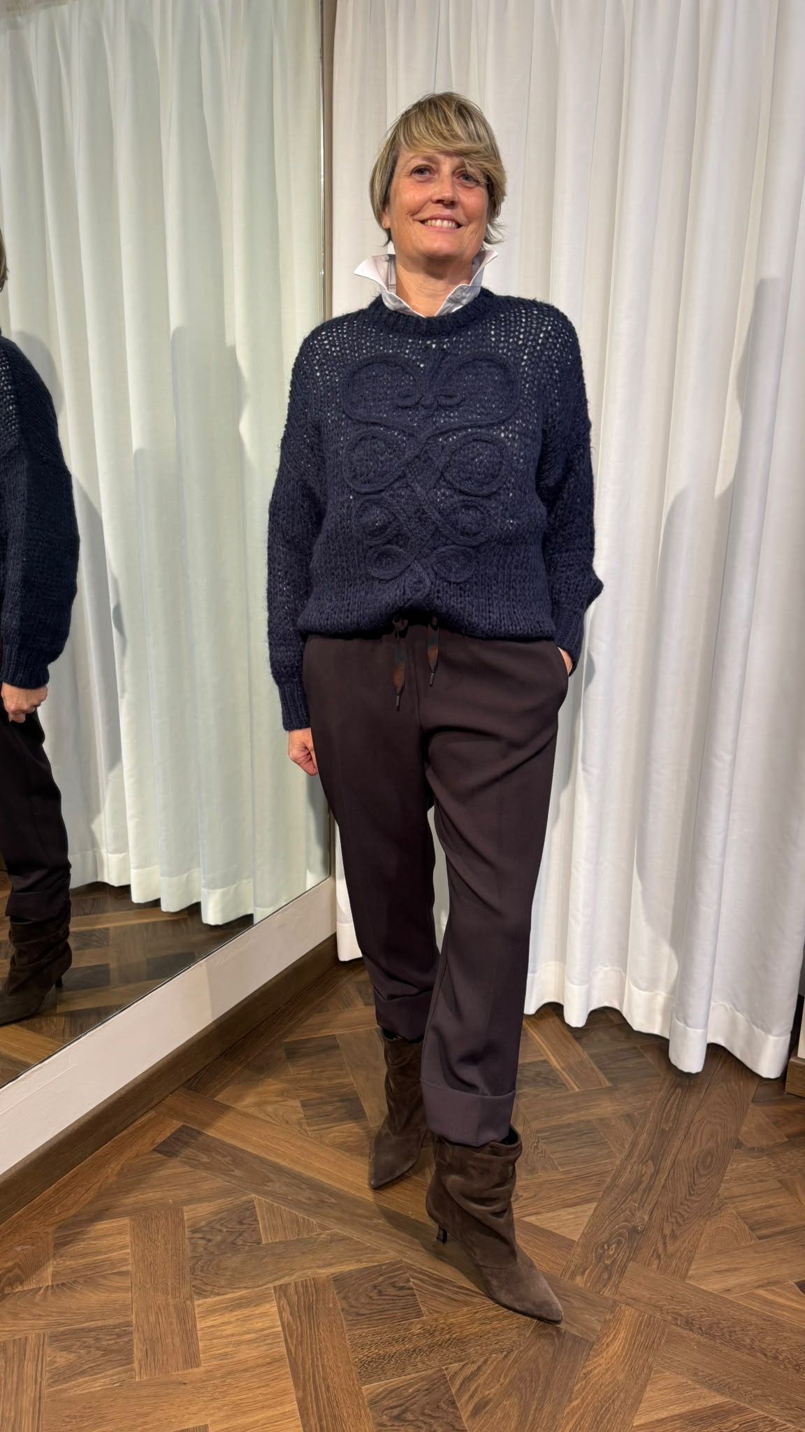 MAGLIONE RICAMO BLU
