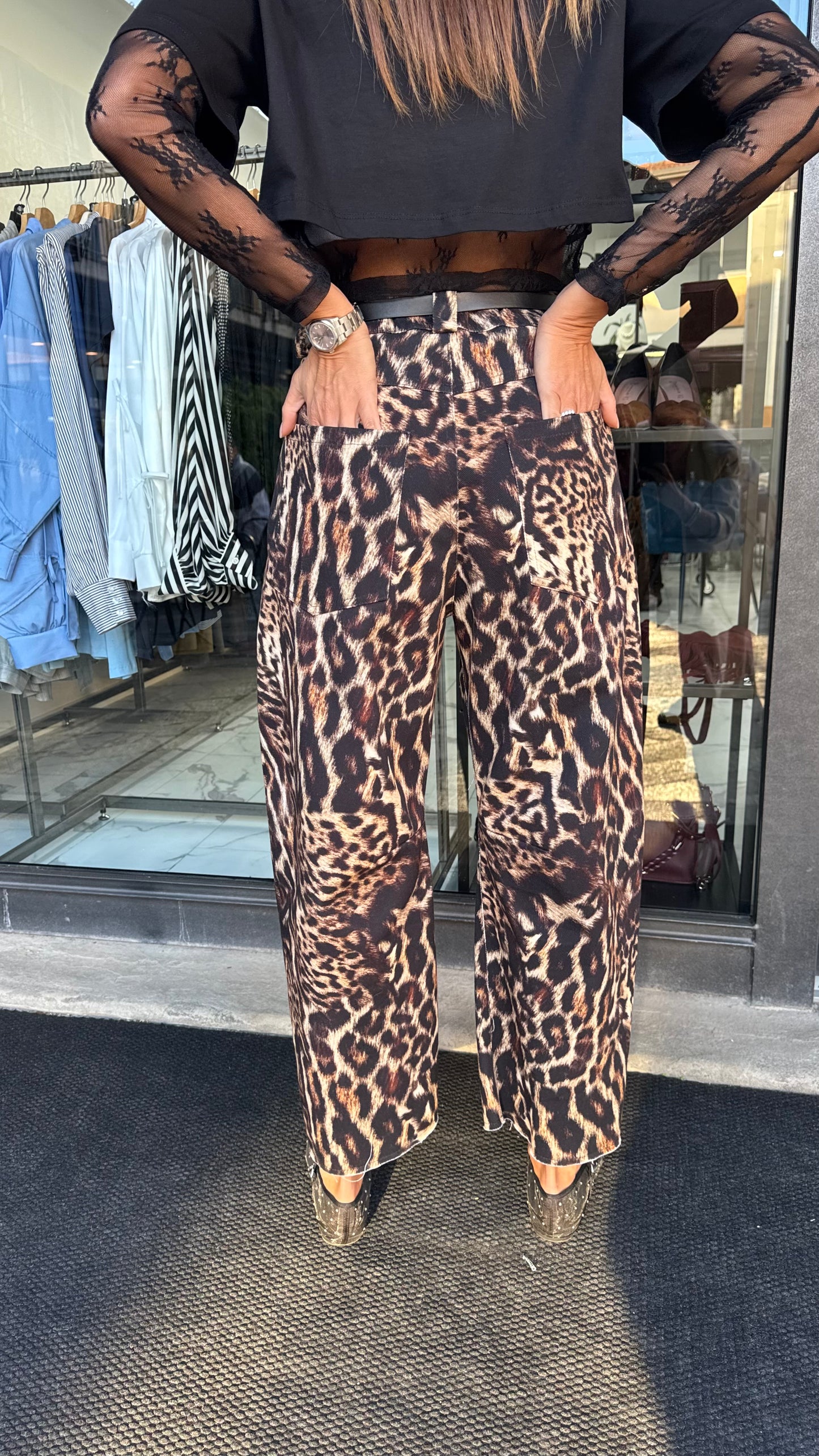 JEANS MACULATO SCURO