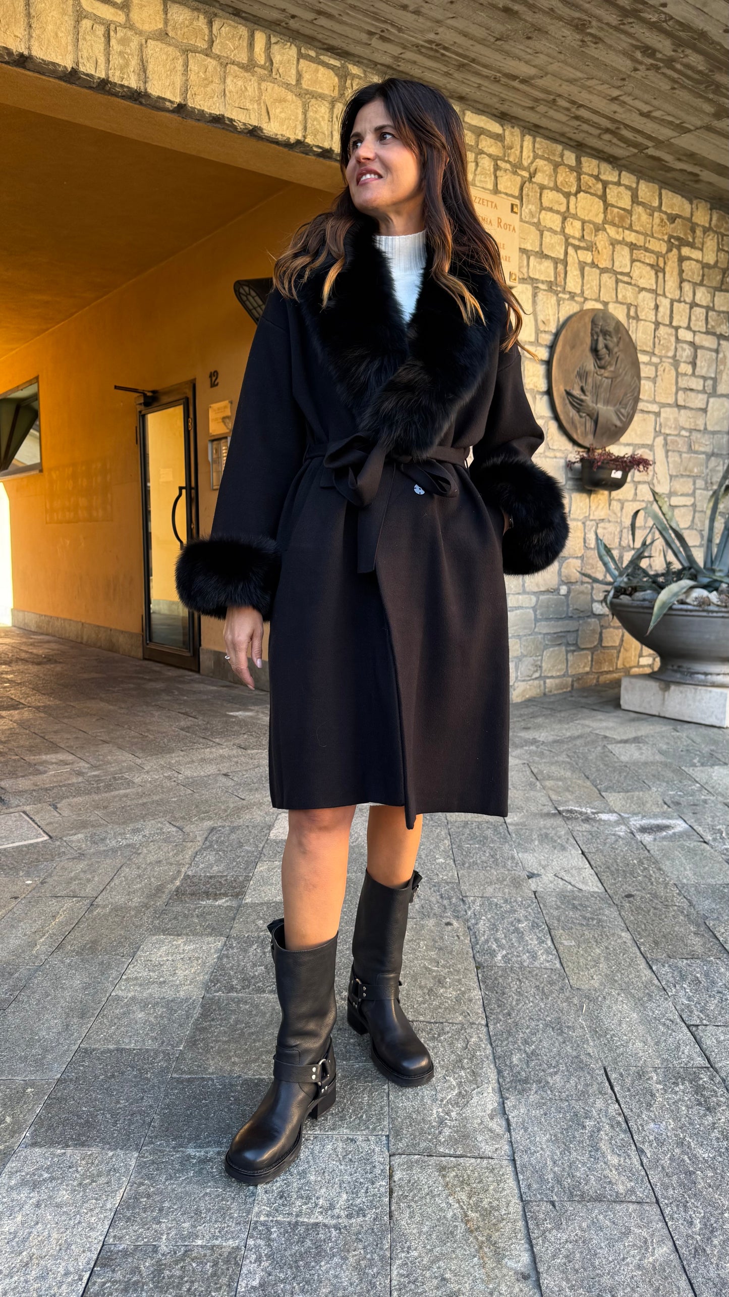 CAPPOTTO IN MAGLIA CON ECOPELLICCIA nero/grigio/testa di moro/beige