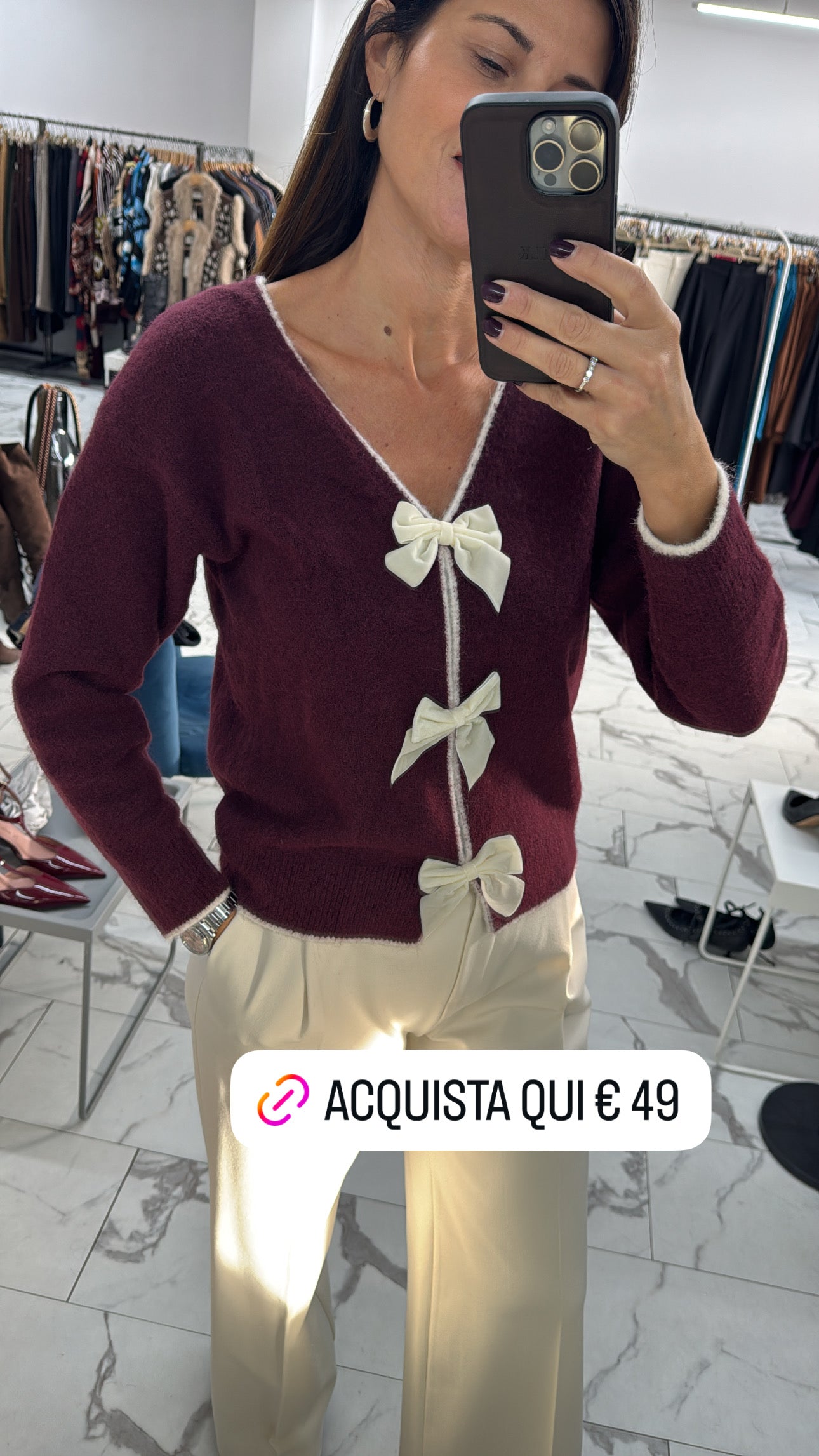 MAGLIONCINO SCOLLO V FIOCCHI sabbia/bordeaux/cioccolato