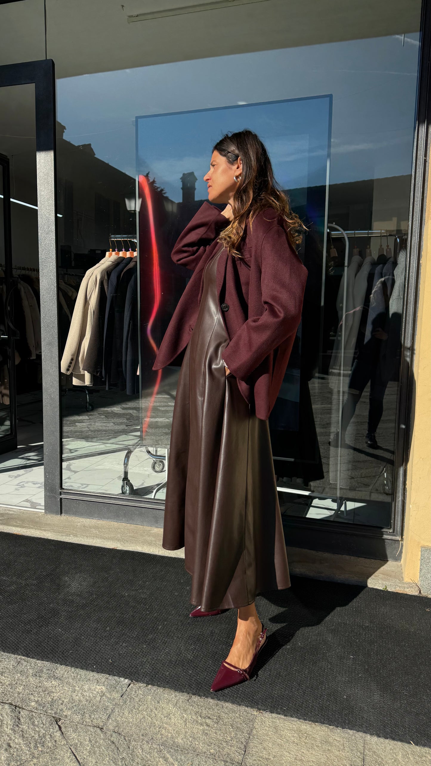 ABITO RUOTA ECOPELLE