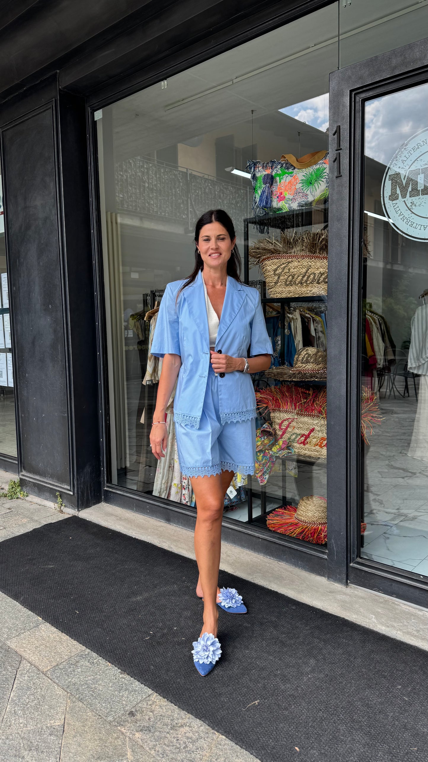 MARYLEY COMPLETO AZZURRO RICAMO UNCINETTO