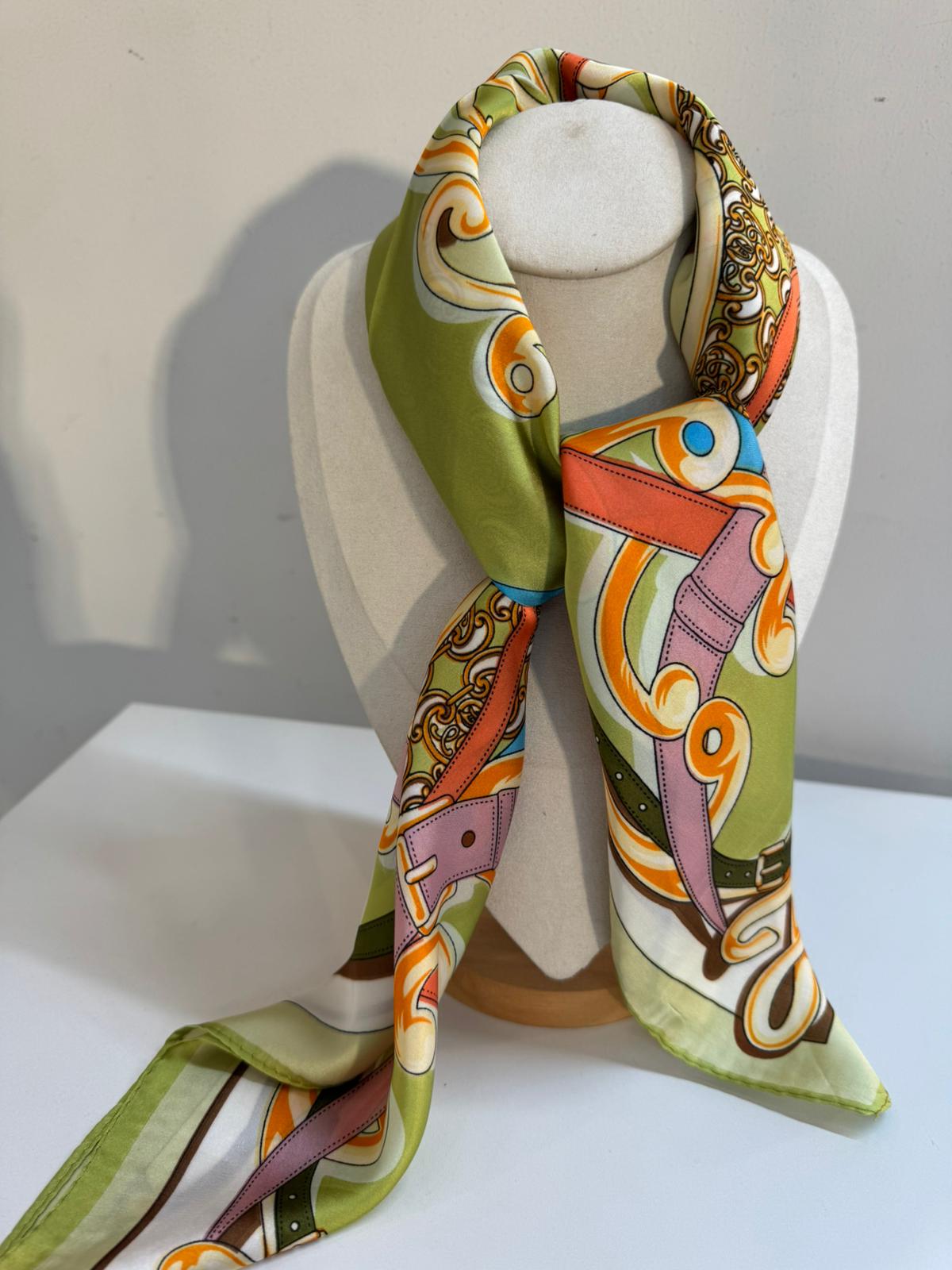 FOULARD STAMPA FIBBIE nero/verde/rosa